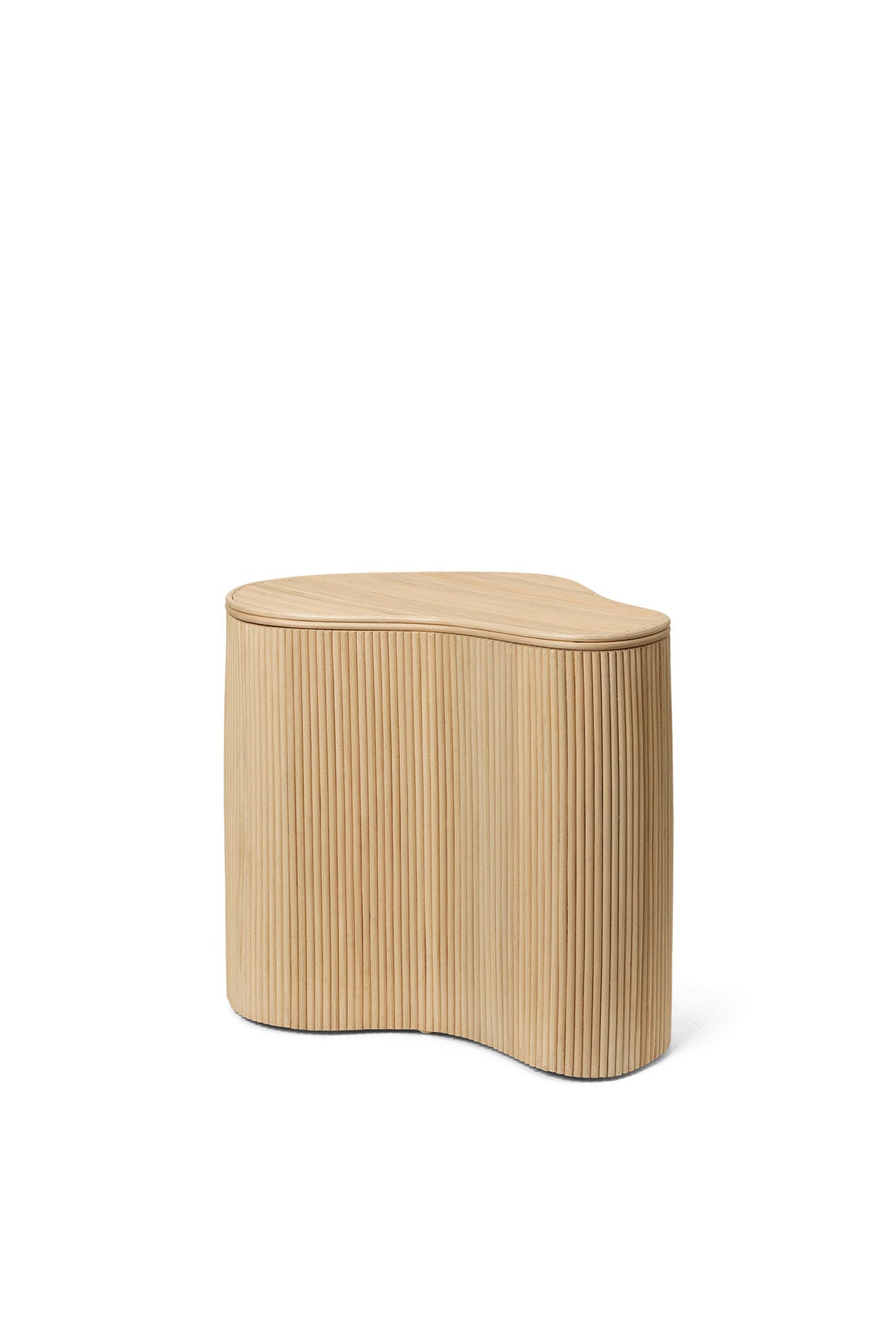 Isola Ablagetisch in Natur präsentiert im Onlineshop von KAQTU Design AG. Beistelltisch ist von Ferm Living