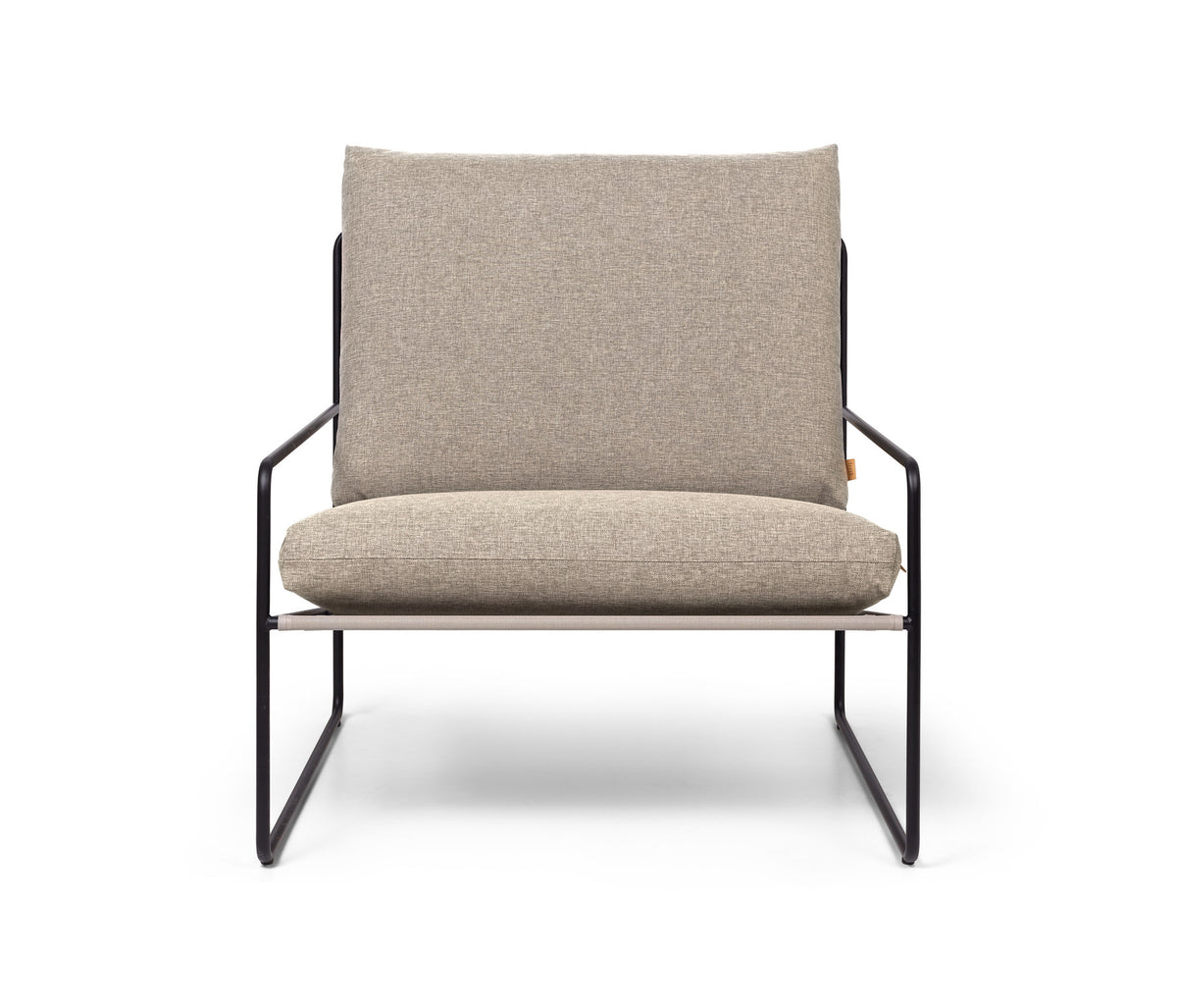 Outdoor-Sessel Desert 1-Sitzer - Dolce von Ferm Living in Dunkeler Sand, Gestell aus pulverbeschichtetem Stahl mit Textilbezug aus Vinyl und Polyester.