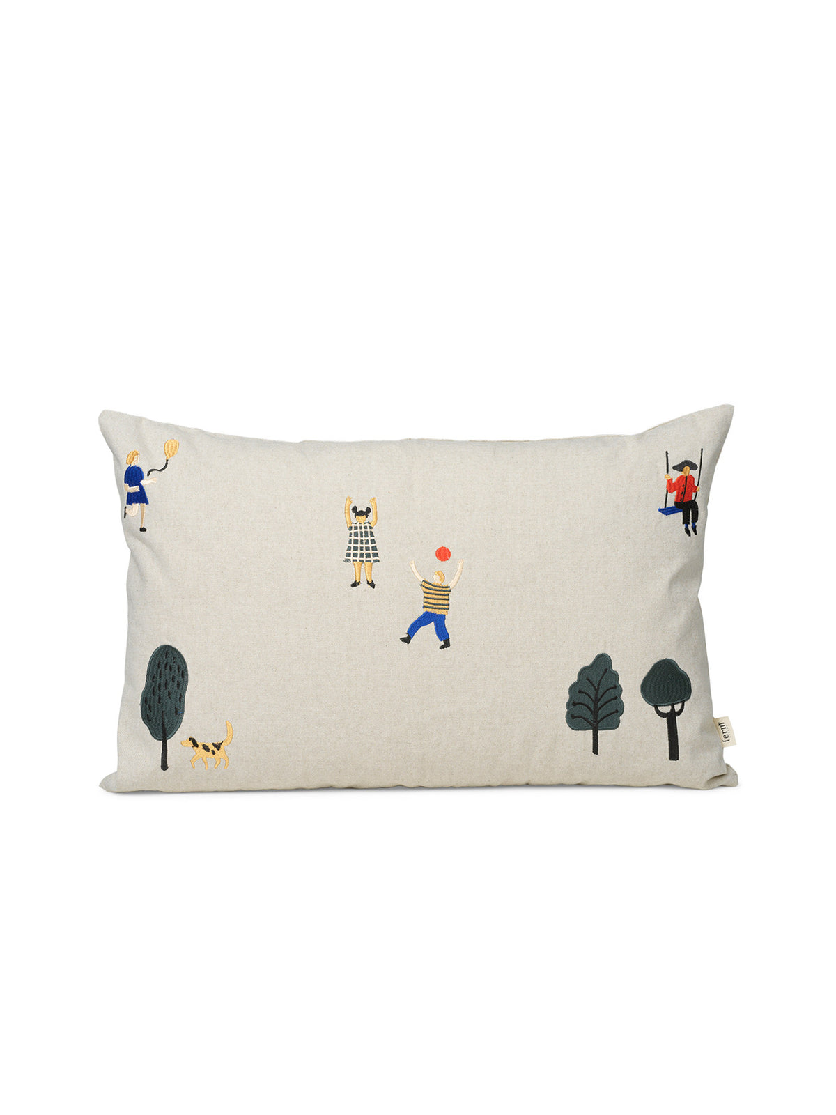 The Park Kissenbezug in Natur präsentiert im Onlineshop von KAQTU Design AG. Deko Kissenbezug ist von Ferm Living