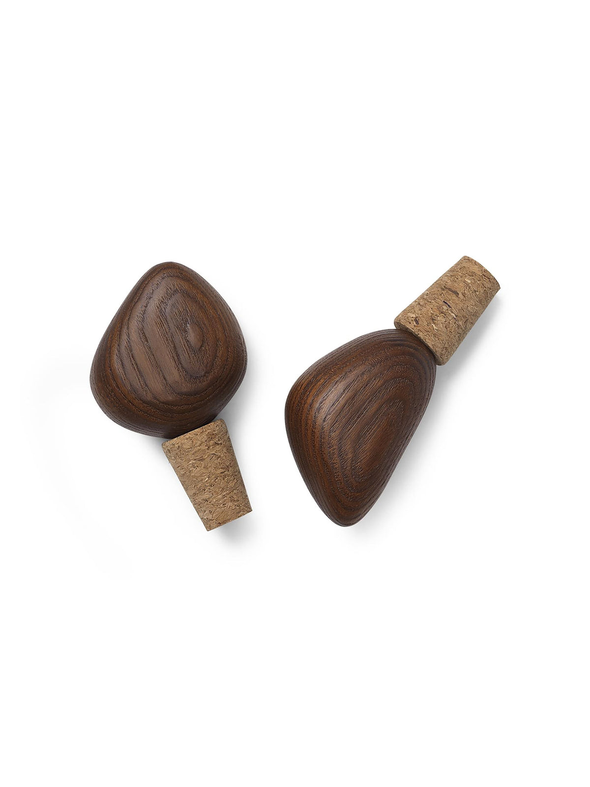 Cairn Weinstopper 2er Set in Dunkelbraun präsentiert im Onlineshop von KAQTU Design AG. Weinzubehör ist von Ferm Living