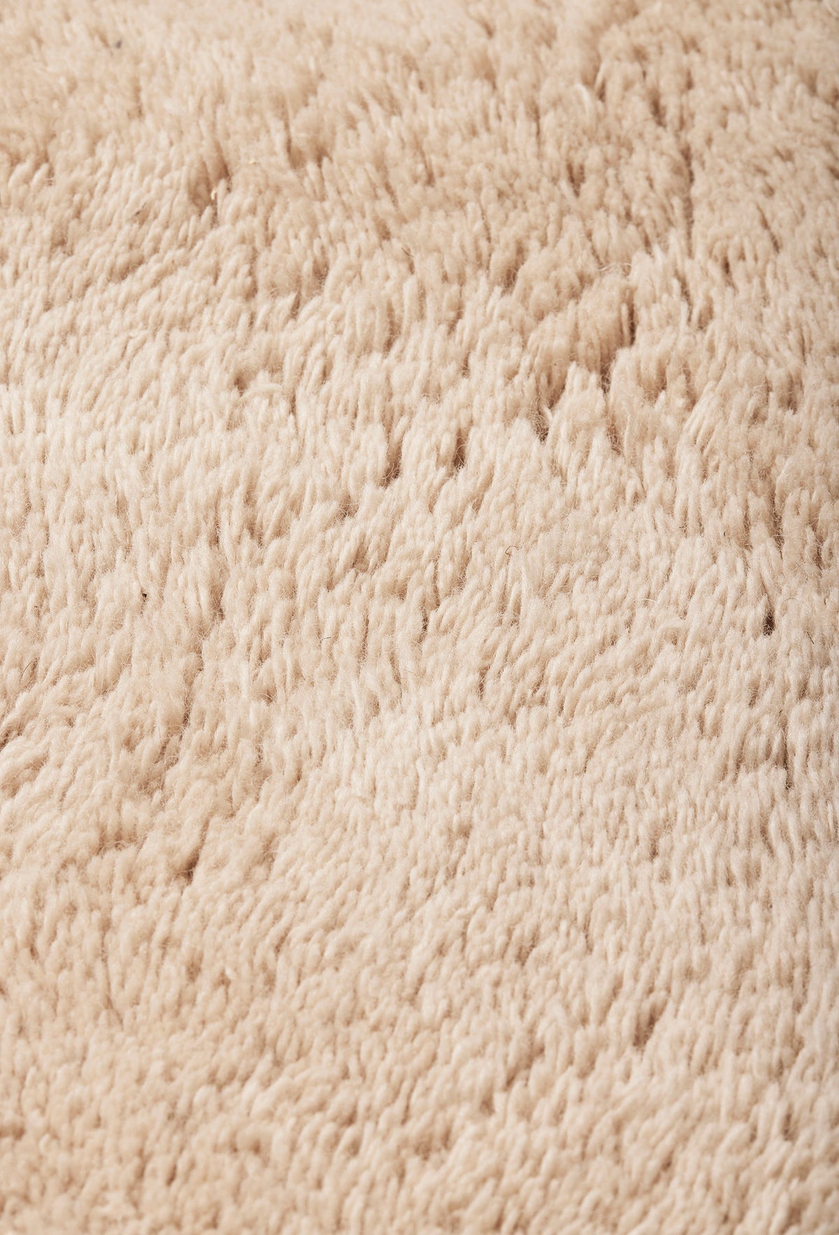 Forma Wollteppich in Off-White präsentiert im Onlineshop von KAQTU Design AG. Teppich ist von Ferm Living