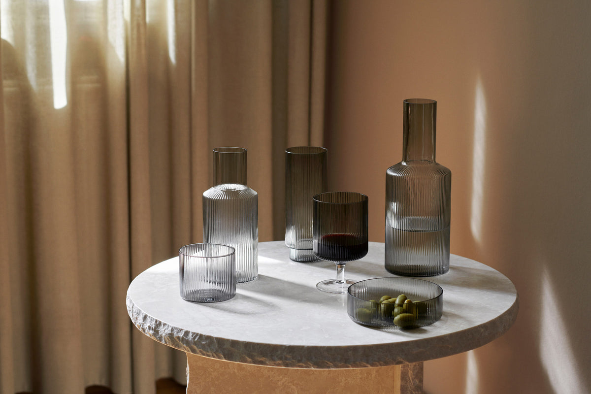 Ripple Servierschüssel 4er Set in Hellgrau präsentiert im Onlineshop von KAQTU Design AG. Schüssel ist von Ferm Living