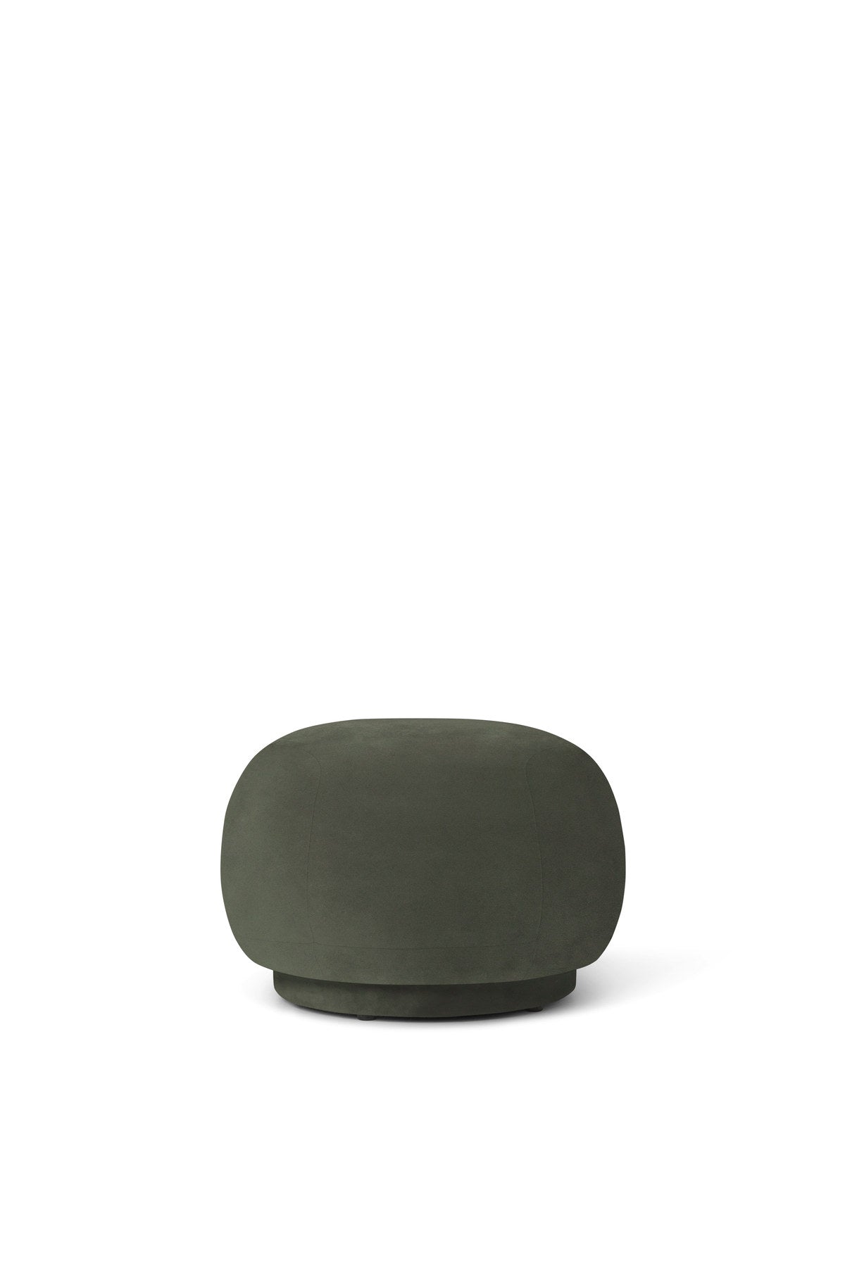 Runder Pouf Rico von Ferm Living mit weich wirkendem Bezug aus Bouclé-Stoff