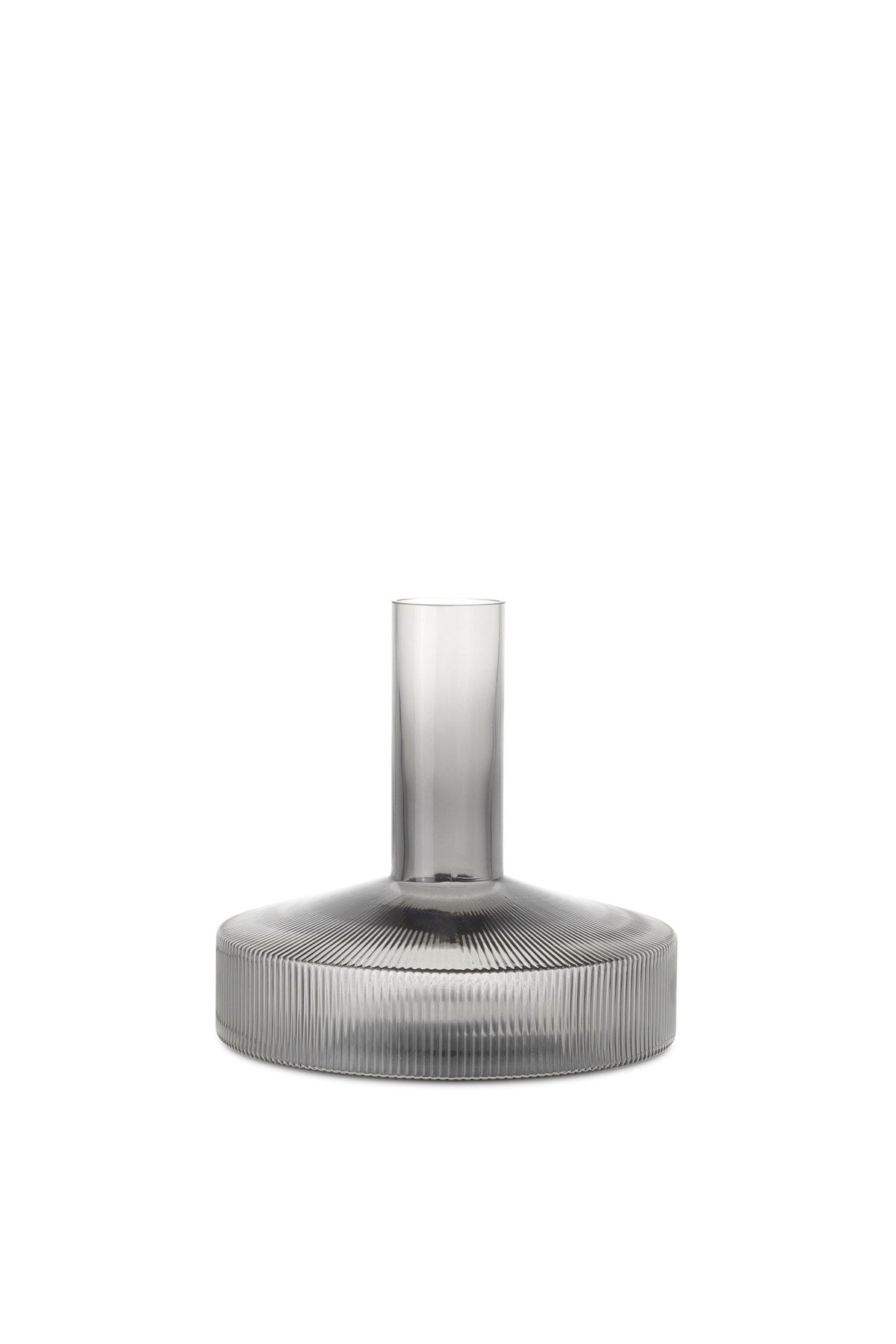 Ripple Weinkaraffe in Smoked Grey präsentiert im Onlineshop von KAQTU Design AG. Dekanter ist von Ferm Living