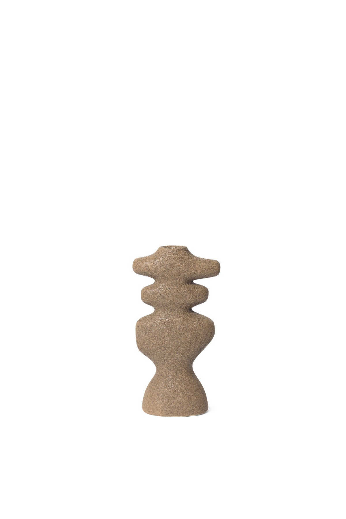 Yara Kerzenständer Gross in Dark Sand präsentiert im Onlineshop von KAQTU Design AG. Kerzenständer ist von Ferm Living