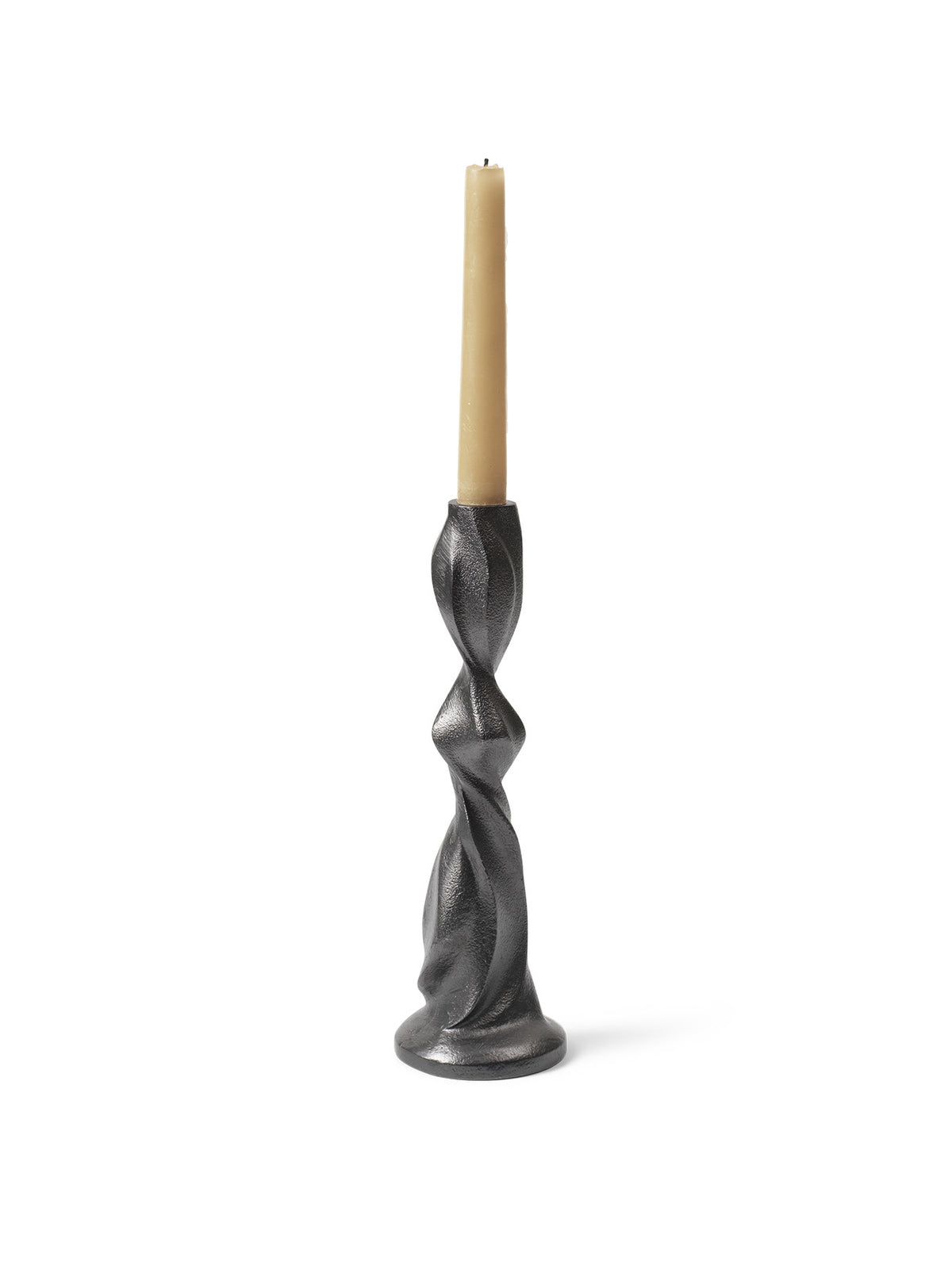 Gale Kerzenhalter H25 in Blackened Aluminium präsentiert im Onlineshop von KAQTU Design AG. Kerzenständer ist von Ferm Living