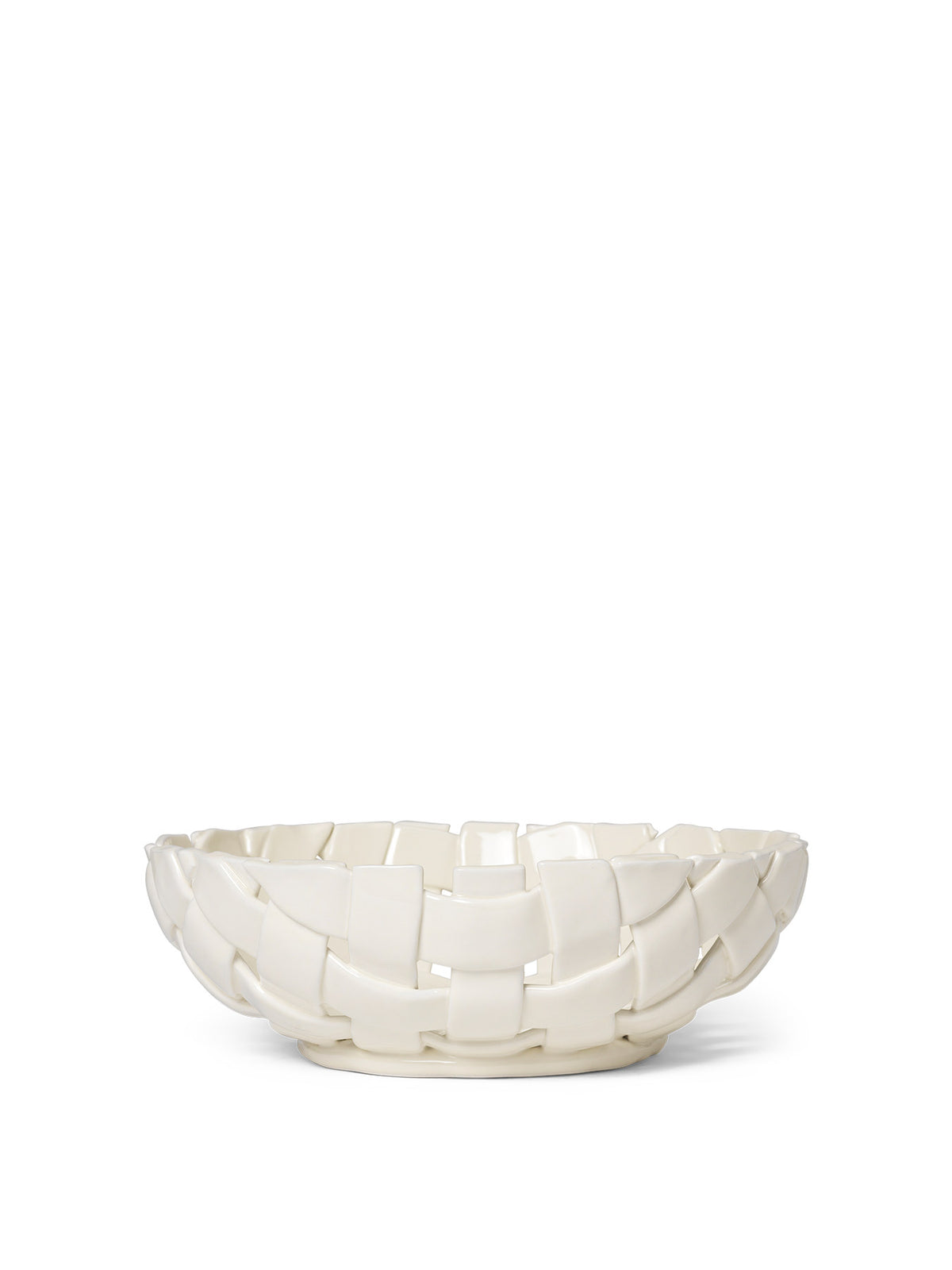 Plait Bowl Ø30 in Offwhite präsentiert im Onlineshop von KAQTU Design AG. Schale ist von Ferm Living