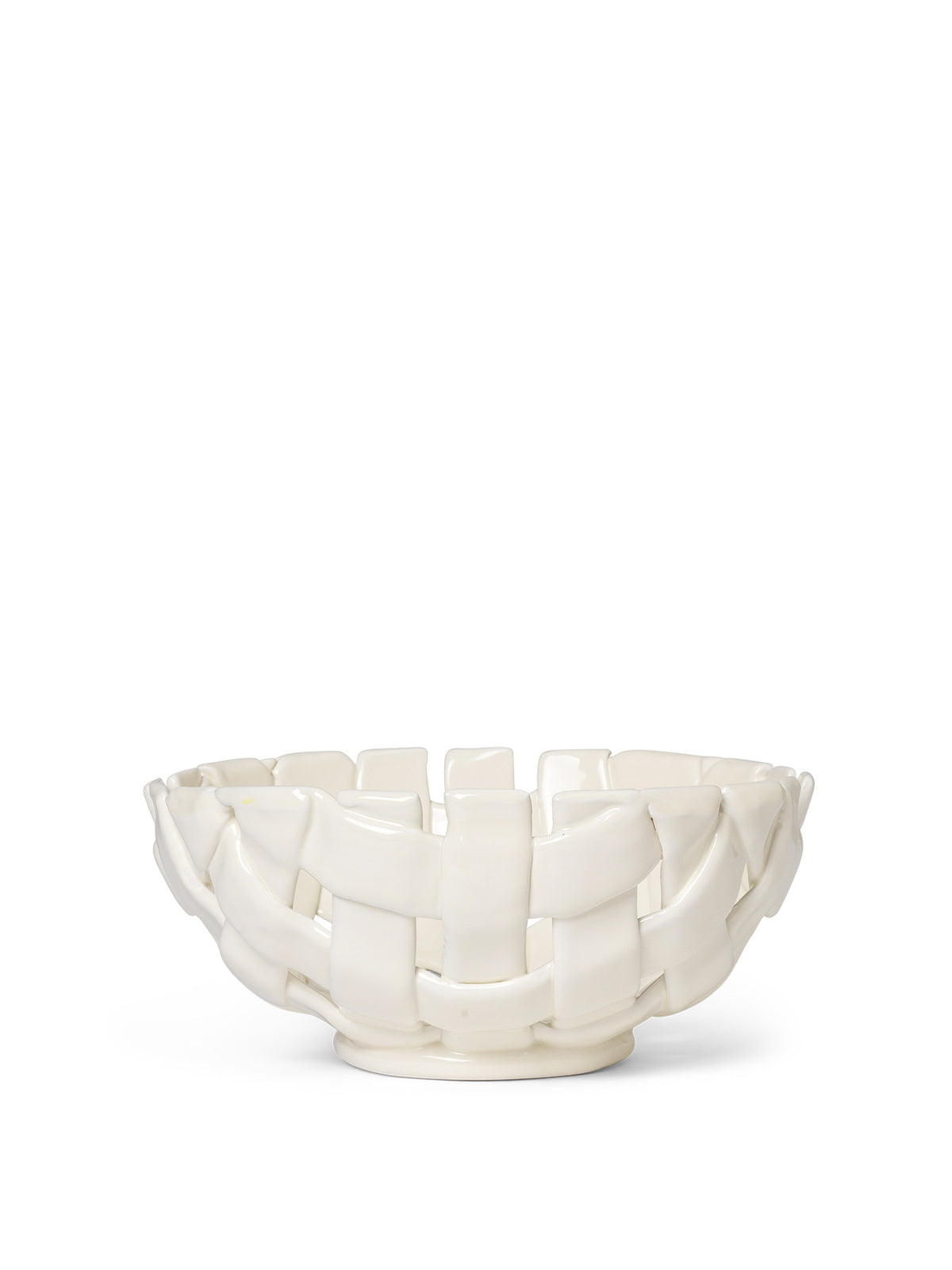 Plait Bowl Ø24 in Offwhite präsentiert im Onlineshop von KAQTU Design AG. Schale ist von Ferm Living