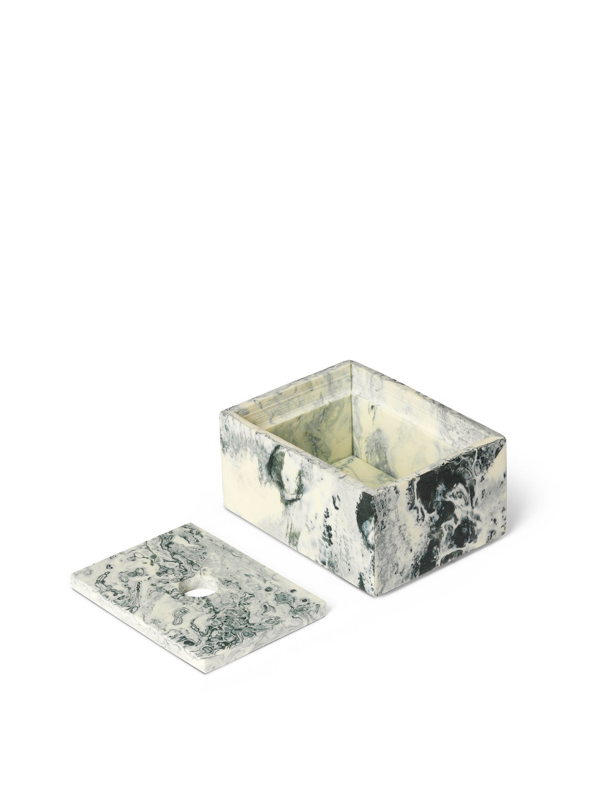 Mist Box in Emerald Off präsentiert im Onlineshop von KAQTU Design AG. Aufbewahrungsbehälter ist von Ferm Living