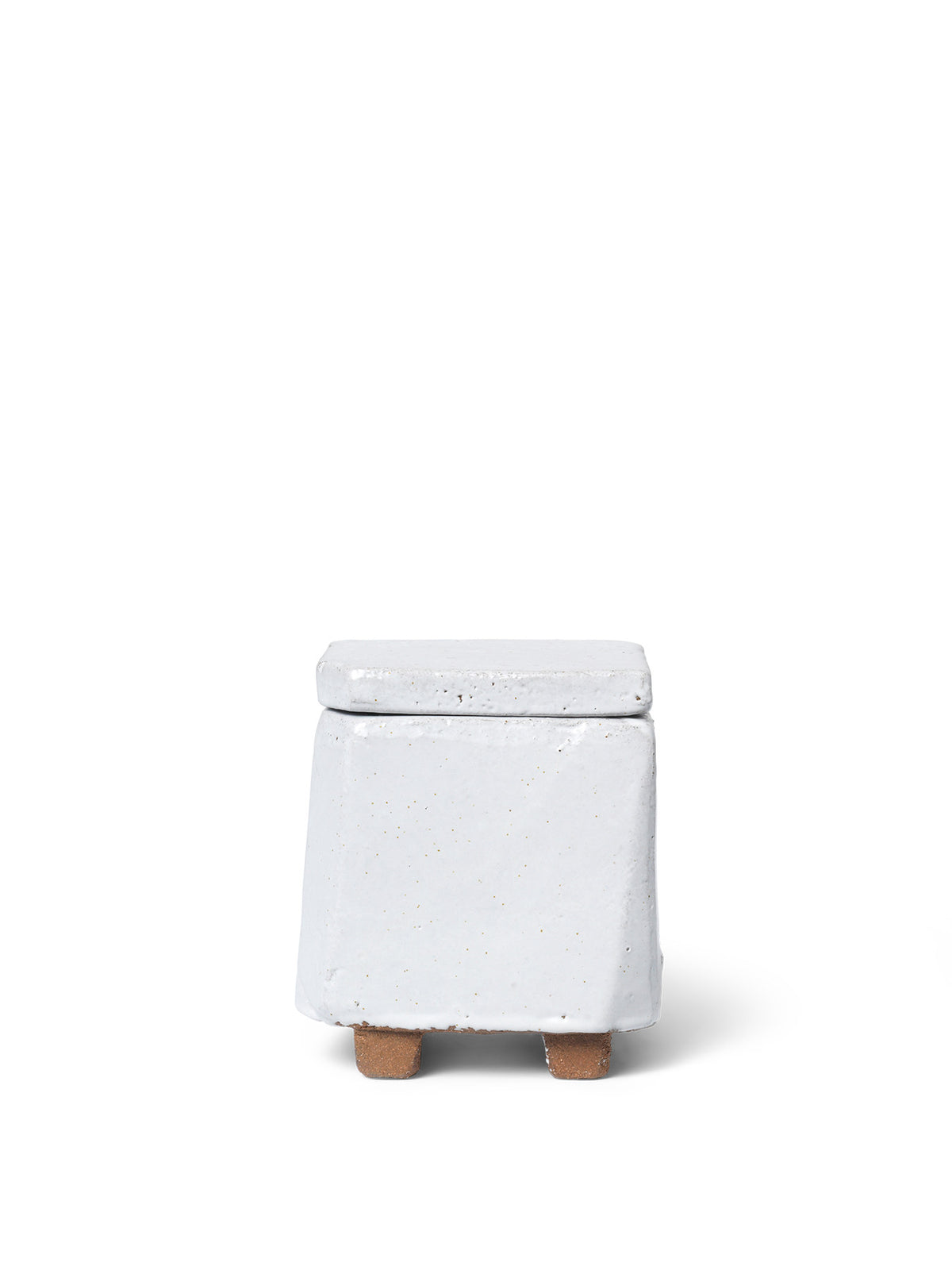 Kurinu Scented Kerze in White präsentiert im Onlineshop von KAQTU Design AG. Kerzen ist von Ferm Living