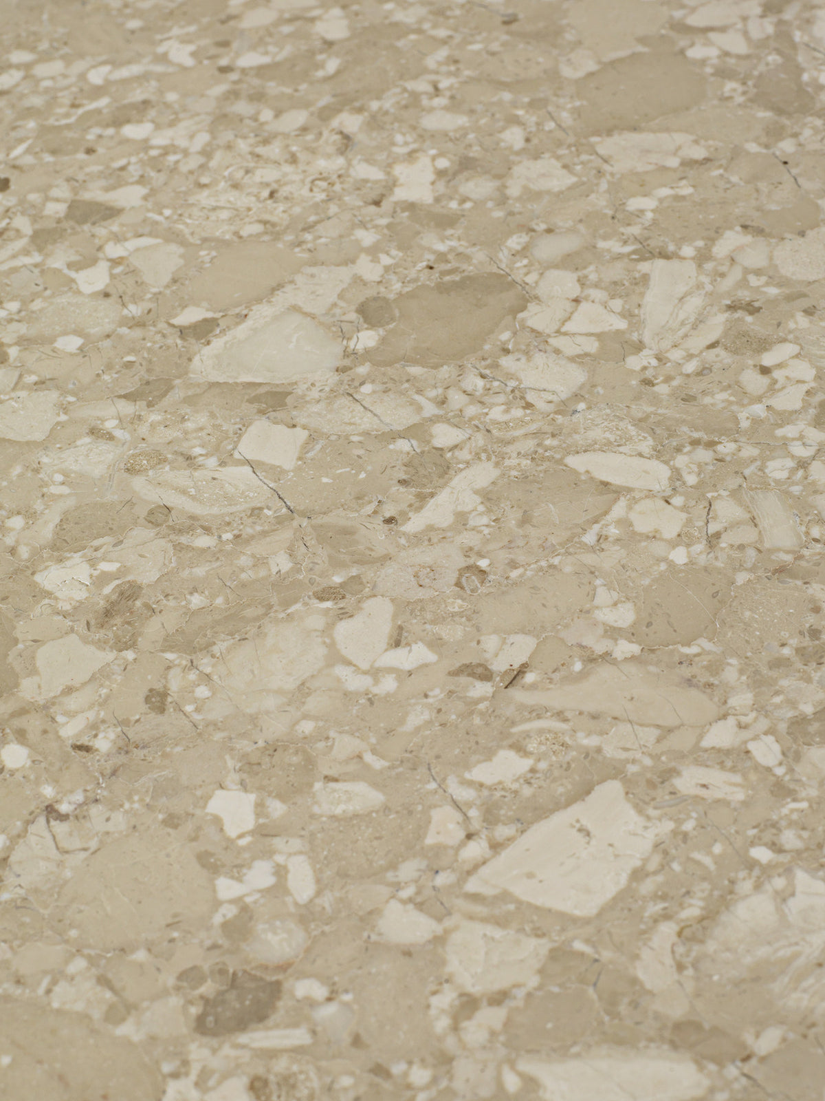 Taula Coffee Table in Sand präsentiert im Onlineshop von KAQTU Design AG. Couchtisch ist von Ferm Living