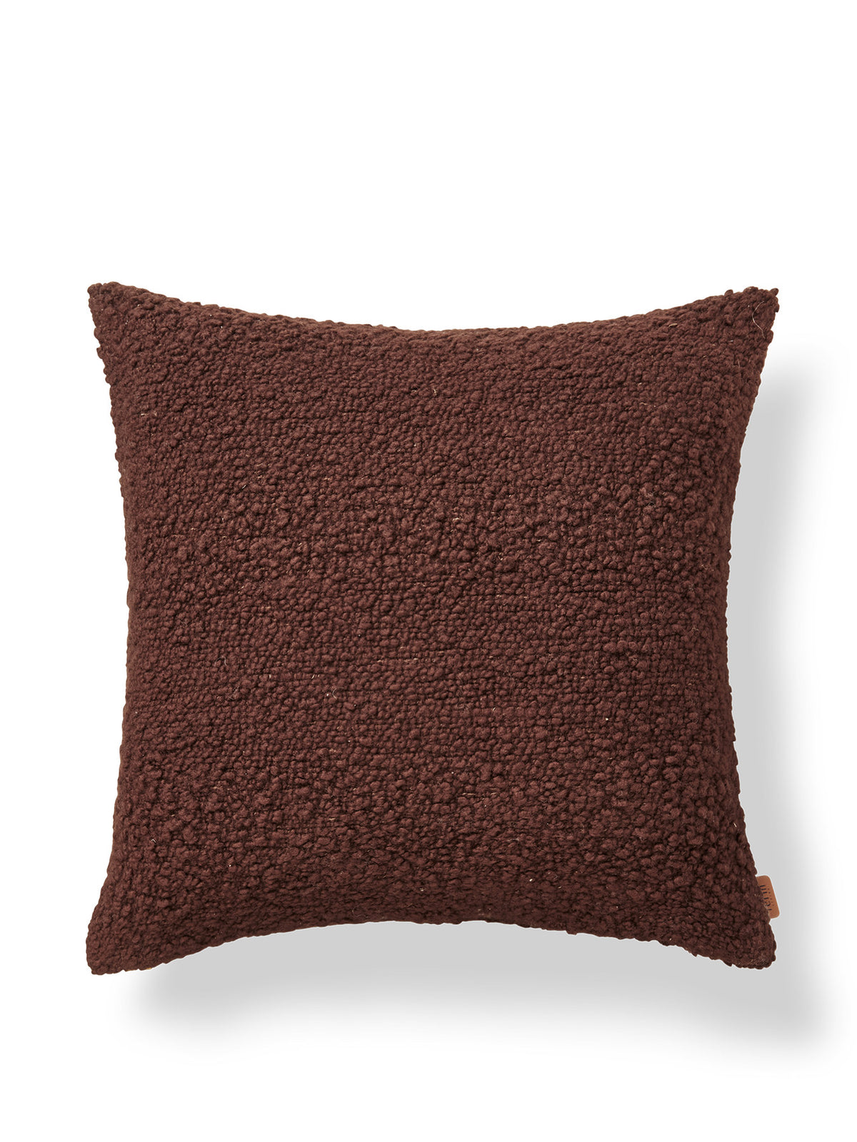 Moor Kissen Cover in Dark Pecan präsentiert im Onlineshop von KAQTU Design AG. Deko Kissenbezug ist von Ferm Living