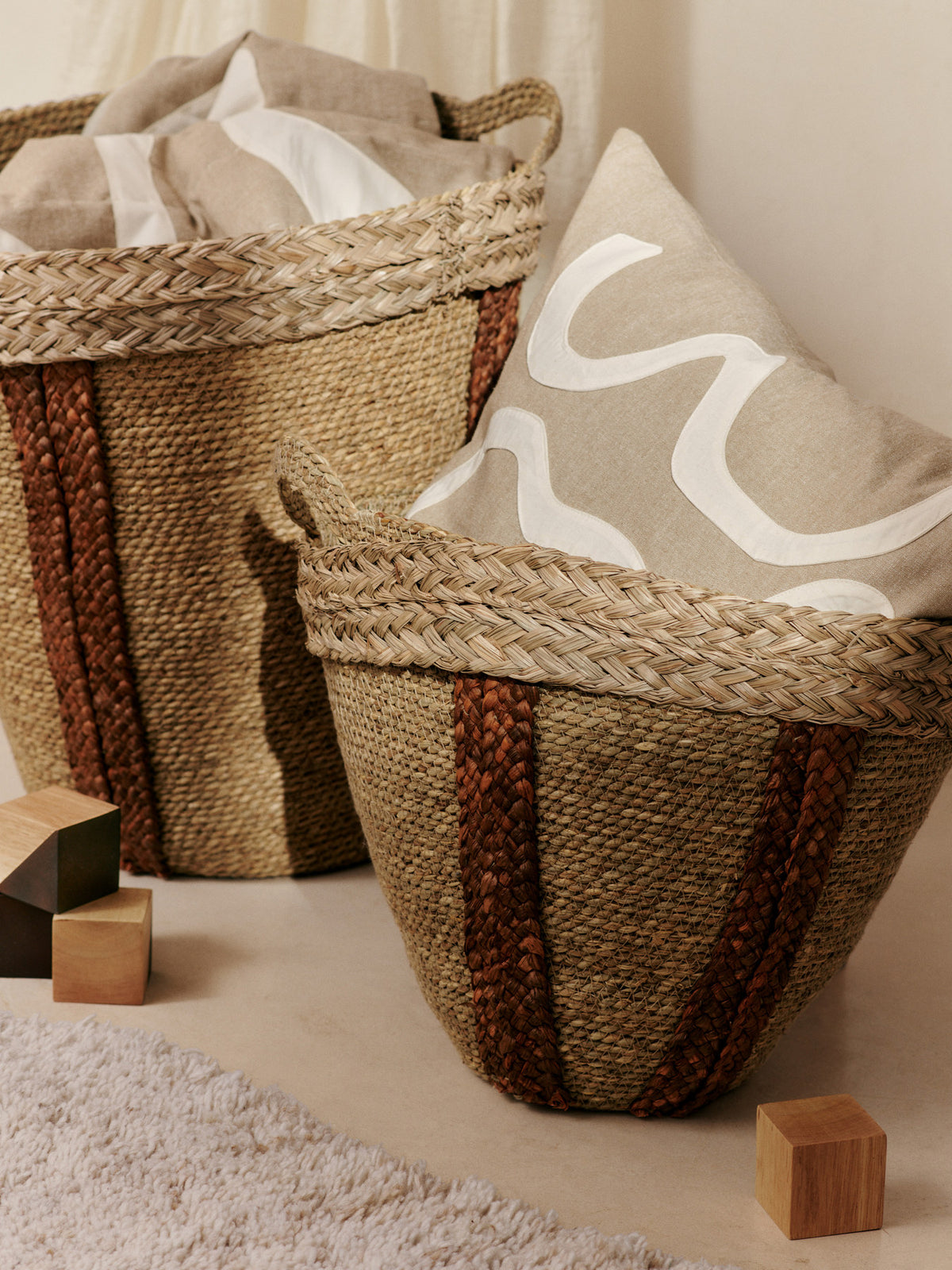 Kove Applique Kissenbezug in Bräune präsentiert im Onlineshop von KAQTU Design AG. Deko Kissenbezug ist von Ferm Living