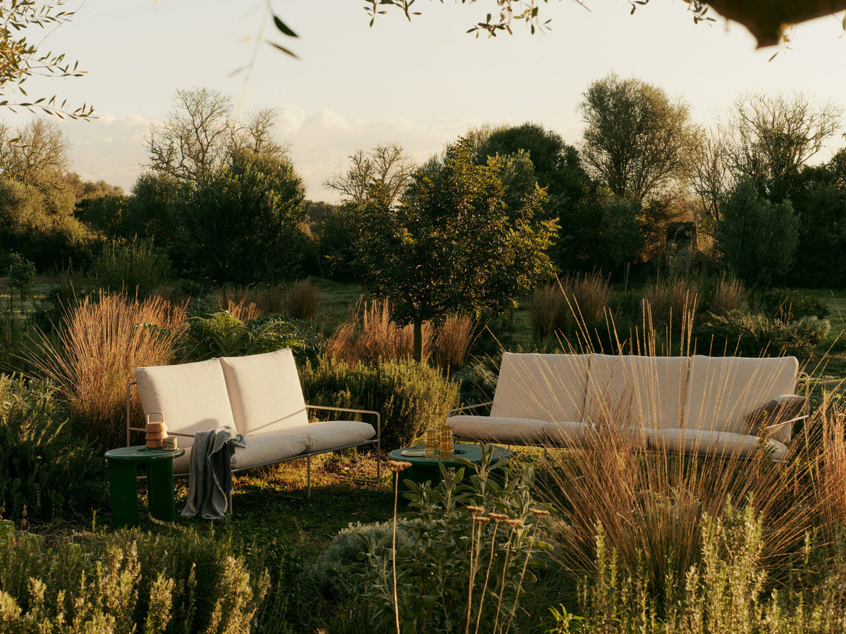 Desert 3-Sitzer in Kaschmir/Off-weiss präsentiert im Onlineshop von KAQTU Design AG. Lounge Sofa ist von Ferm Living