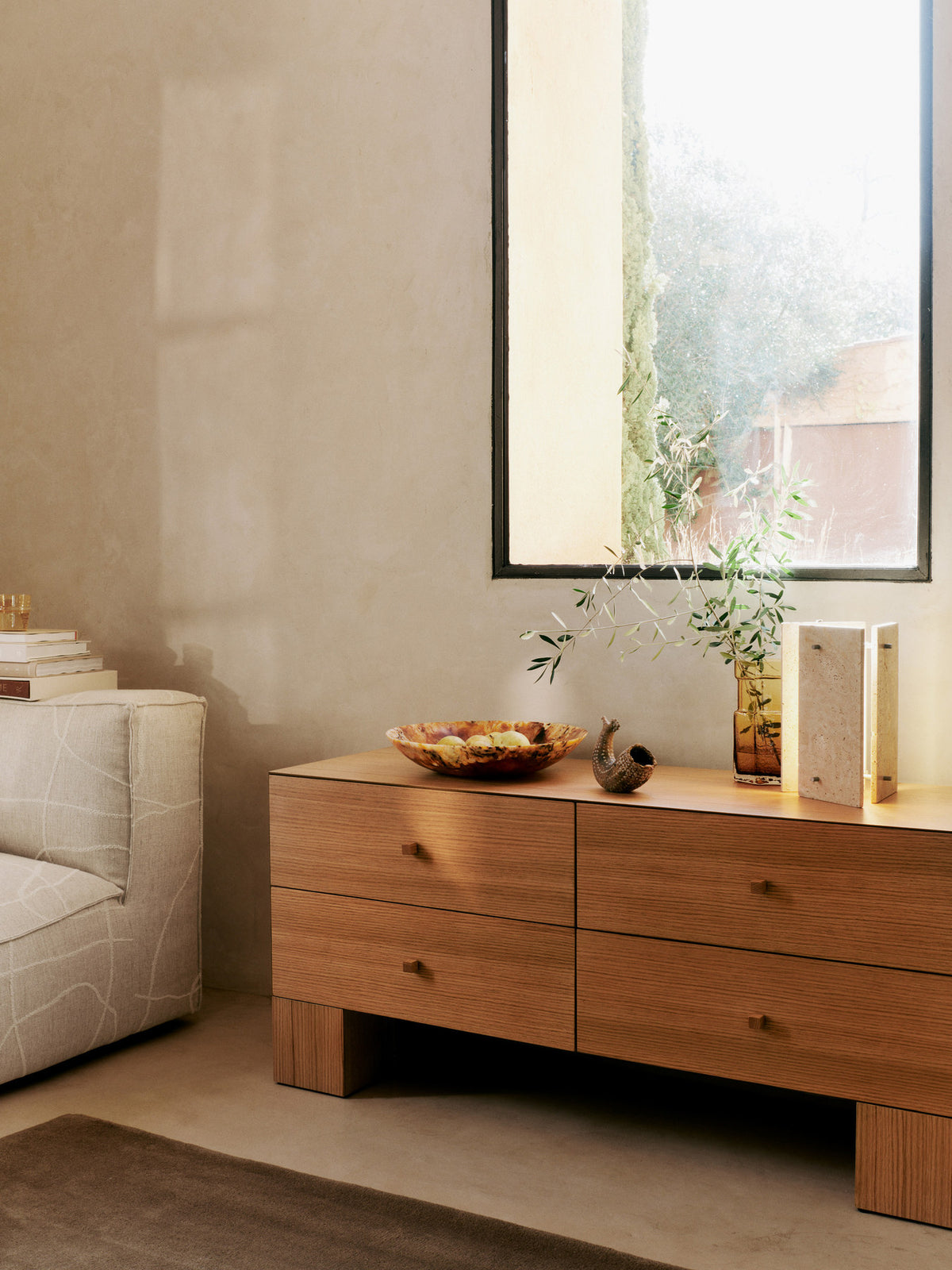 Kuben Kommode 2x2 in Natürliche Eichenfurnier präsentiert im Onlineshop von KAQTU Design AG. Kommode ist von Ferm Living