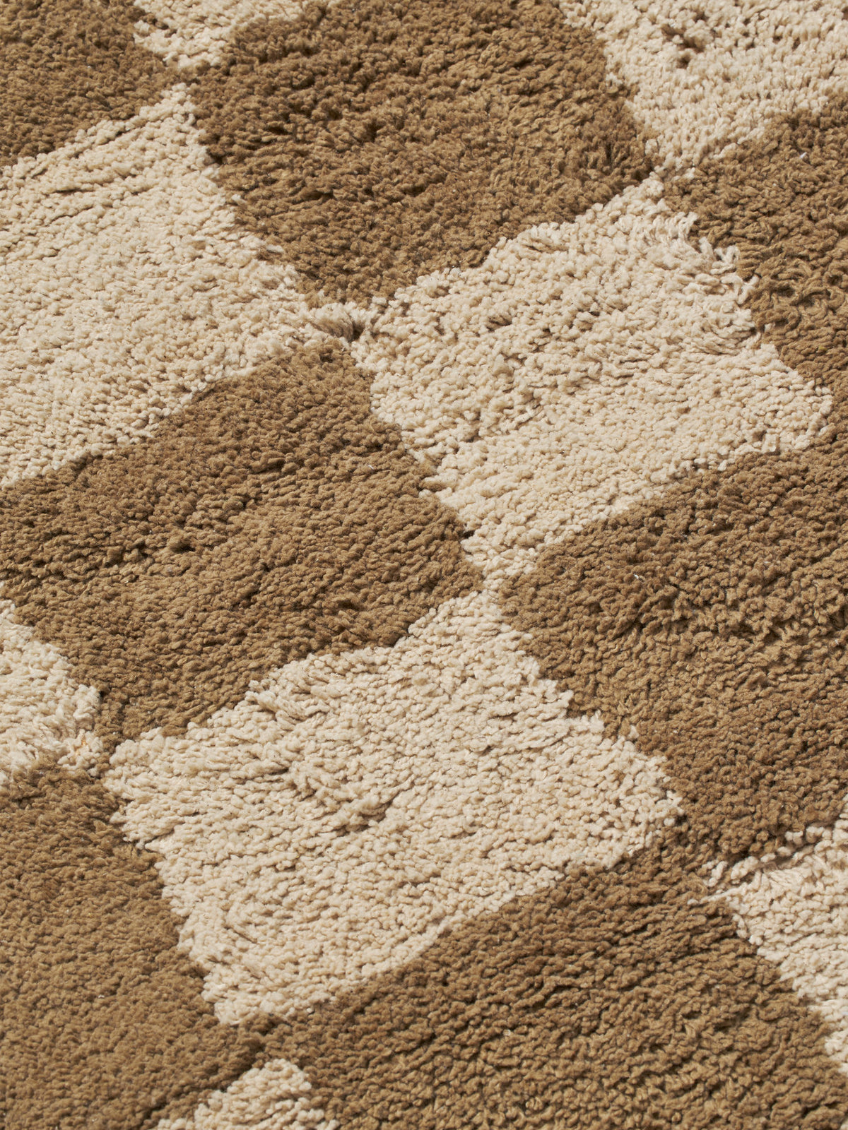 Mara Washable Rug in Tan/Warm Sand präsentiert im Onlineshop von KAQTU Design AG. Teppich ist von Ferm Living