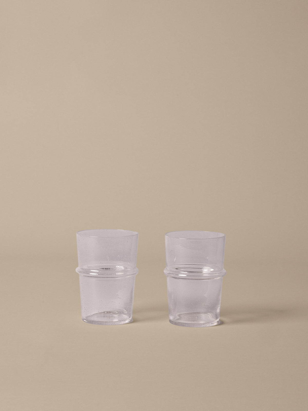 Boya Gläser High Set aus 2 in Klar präsentiert im Onlineshop von KAQTU Design AG. Trinkgläser ist von Ferm Living