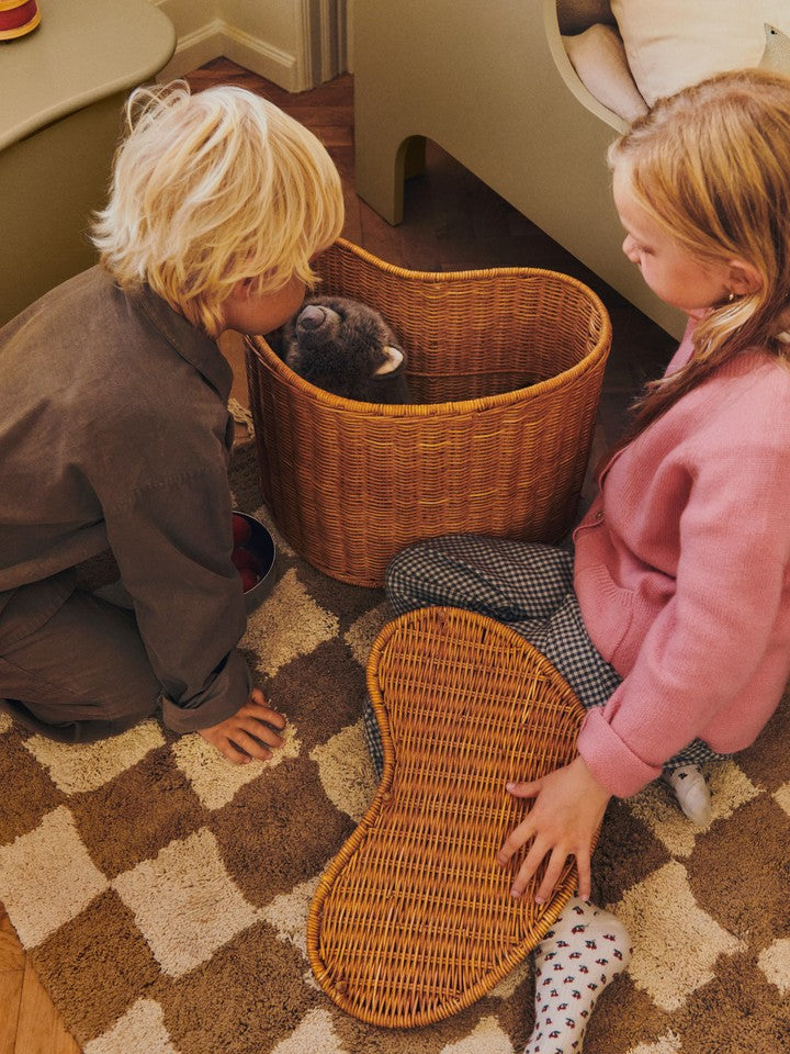 Zwei stilvolle Willora Aufbewahrungsboxen von Ferm Living, ideal für eine ordentliche und ansprechende Aufbewahrung in jedem Raum.
