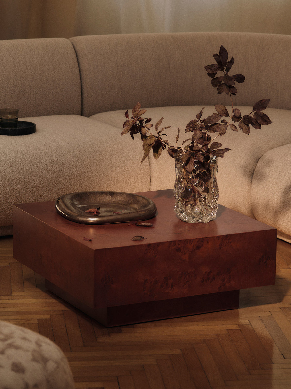 Virelle Vase H24 in Clear präsentiert im Onlineshop von KAQTU Design AG. Vase ist von Ferm Living
