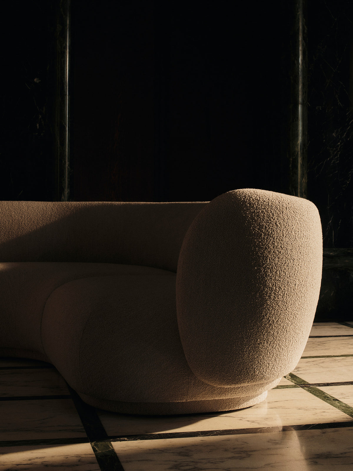 Rico Eckelement 90, modulares Sofa mit gerundeter Form und gepolstertem Stoffbezug