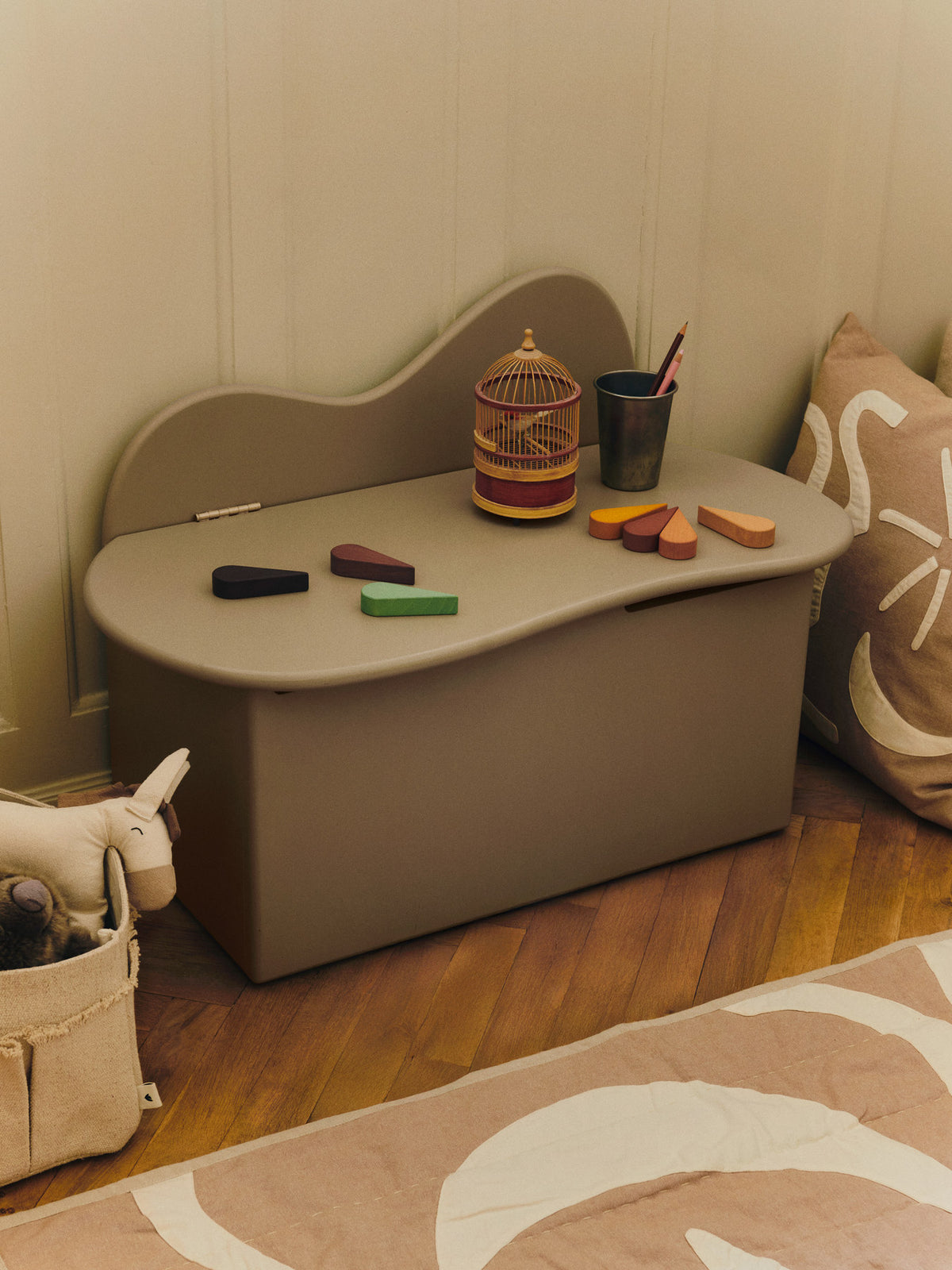 Petal Play Blocks in Multi präsentiert im Onlineshop von KAQTU Design AG. Spielzeug ist von Ferm Living