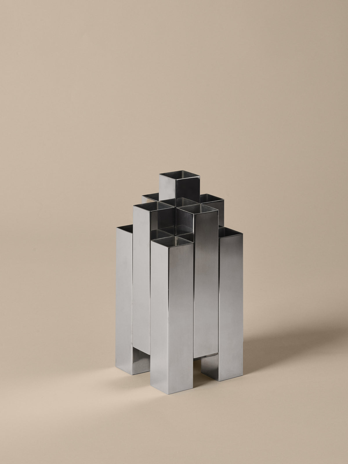 Tessera Vase 3x3 in Mirror Polished präsentiert im Onlineshop von KAQTU Design AG. Vase ist von Ferm Living