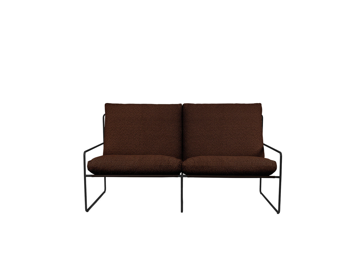 Desert 2-Sitzer Lounge Sofa von Ferm Living mit Bouclé-Bezug und Stahlrahmen im Freien