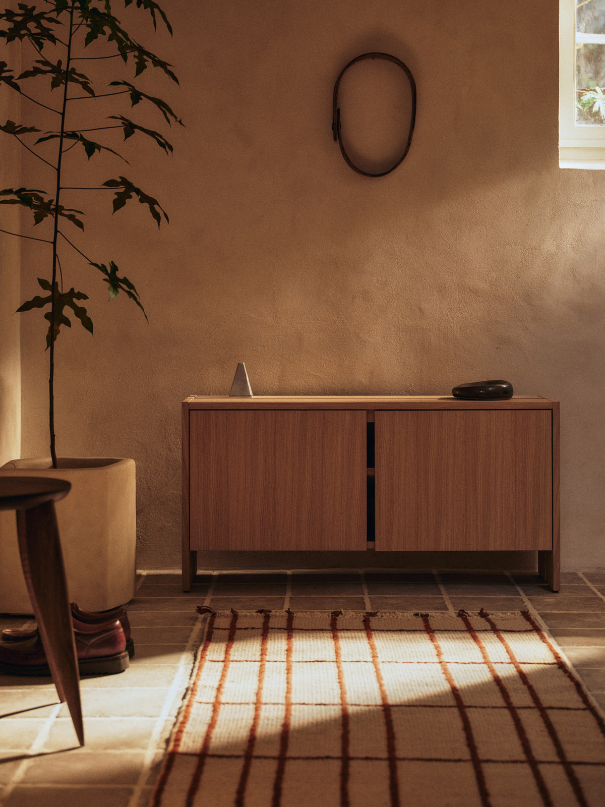 Sen Runner 80 x 200 in Parchment/Chestnut präsentiert im Onlineshop von KAQTU Design AG. Teppich ist von Ferm Living