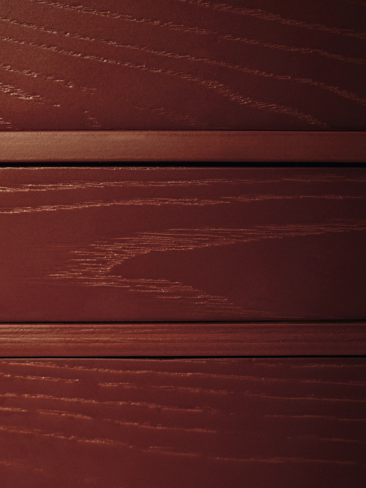 Boda Esszimmerstuhl in Red Brown präsentiert im Onlineshop von KAQTU Design AG. Stuhl ist von Ferm Living