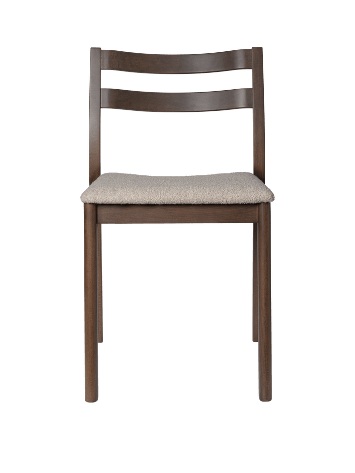Boda Esszimmerstuhl Soft Bouclé Seat Upholstered  in Dark Stained Beech/Natural präsentiert im Onlineshop von KAQTU Design AG. Stuhl ist von Ferm Living