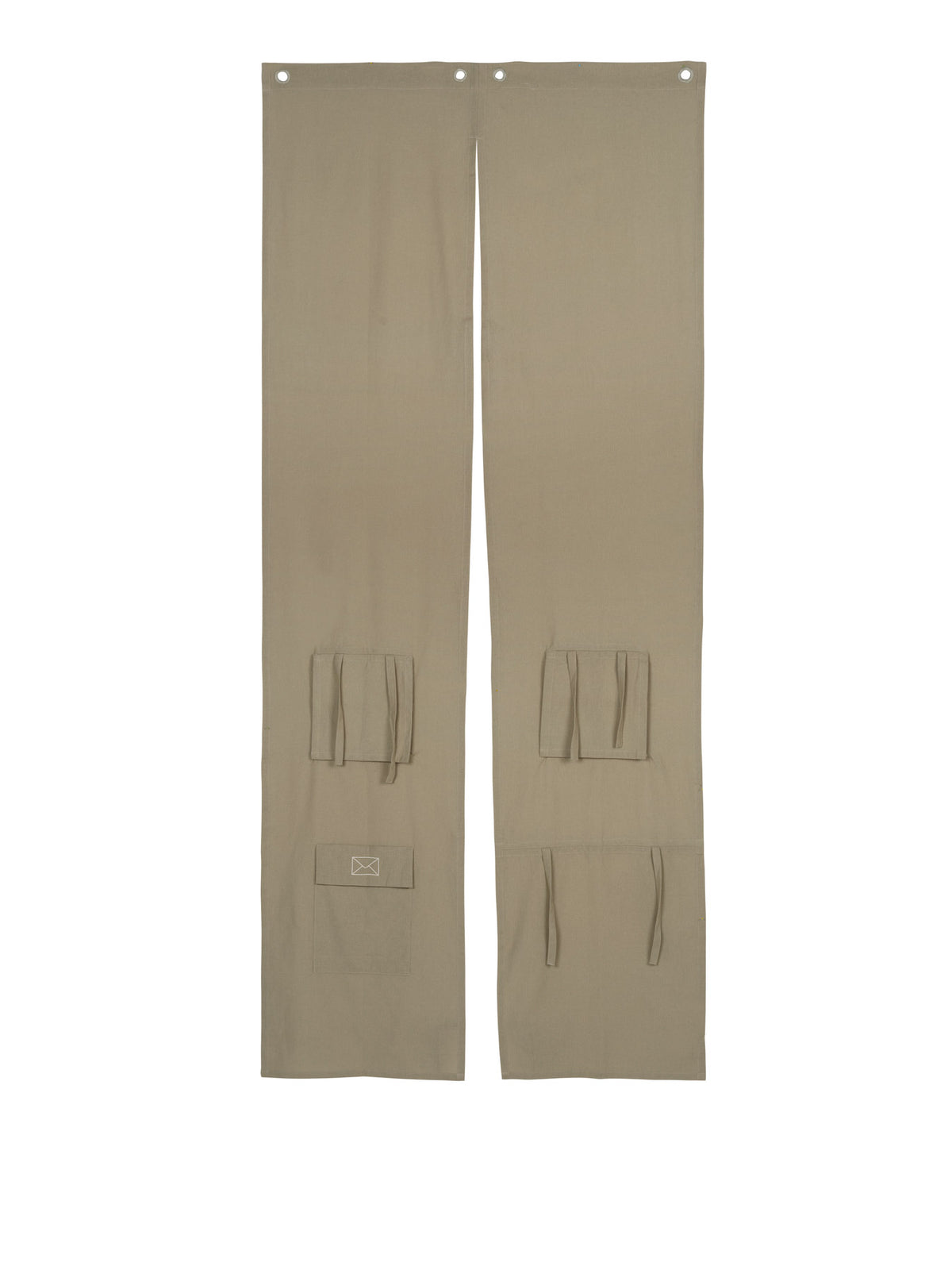 Settle Door Curtain in Elm Green präsentiert im Onlineshop von KAQTU Design AG. Türvorhang ist von Ferm Living