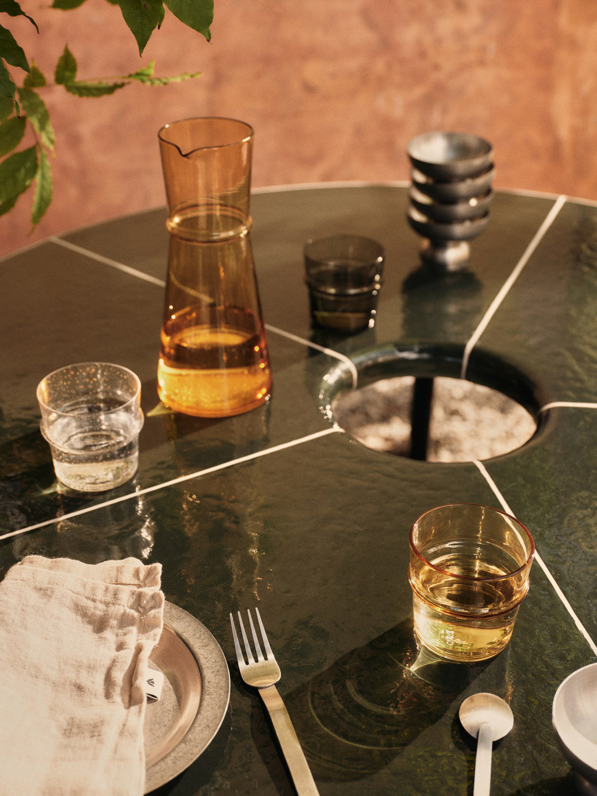 Tumbled Ice Cream Cup in Tumbled Edelstahl präsentiert im Onlineshop von KAQTU Design AG. Glacézubehör ist von Ferm Living