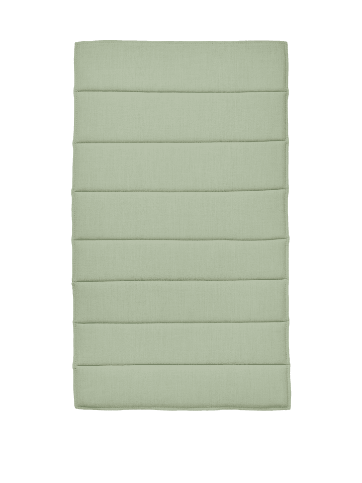 Dapple Kissen Lounge Chair  in Tea Green präsentiert im Onlineshop von KAQTU Design AG. Gartenkissen ist von Ferm Living