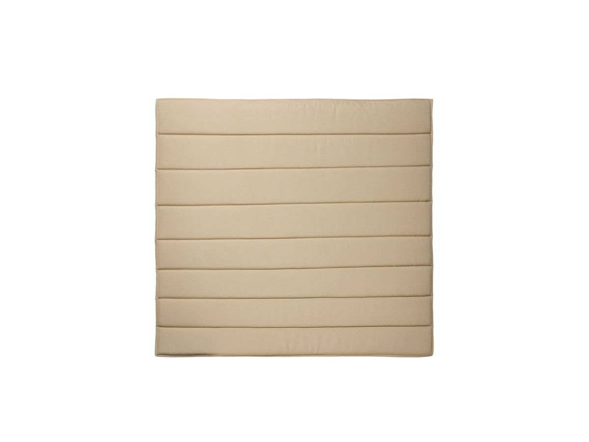 Dapple Kissen 2 Sitzer in Cashmere präsentiert im Onlineshop von KAQTU Design AG. Gartenkissen ist von Ferm Living