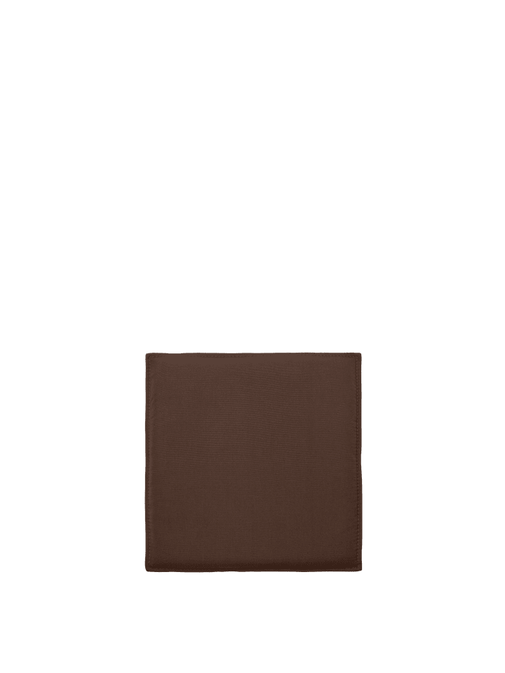 Dapple Sitzkissen Esszimmerstuhl  in Dark Chocolate präsentiert im Onlineshop von KAQTU Design AG. Gartenkissen ist von Ferm Living