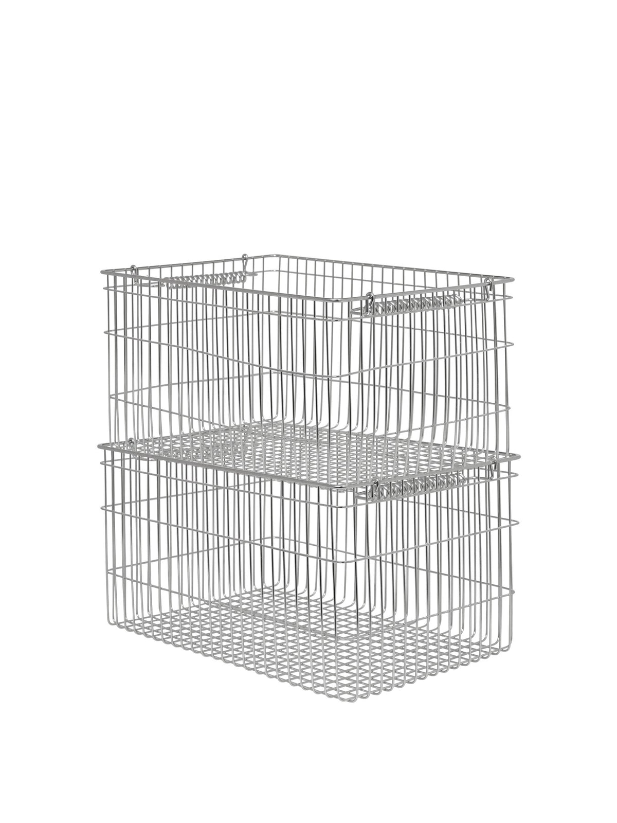 Zwei stapelbare Aufbewahrungskörbe aus pulverbeschichtetem Eisen in Edelstahl-Optik mit spiralförmigem Griff, rechteckige Form.
