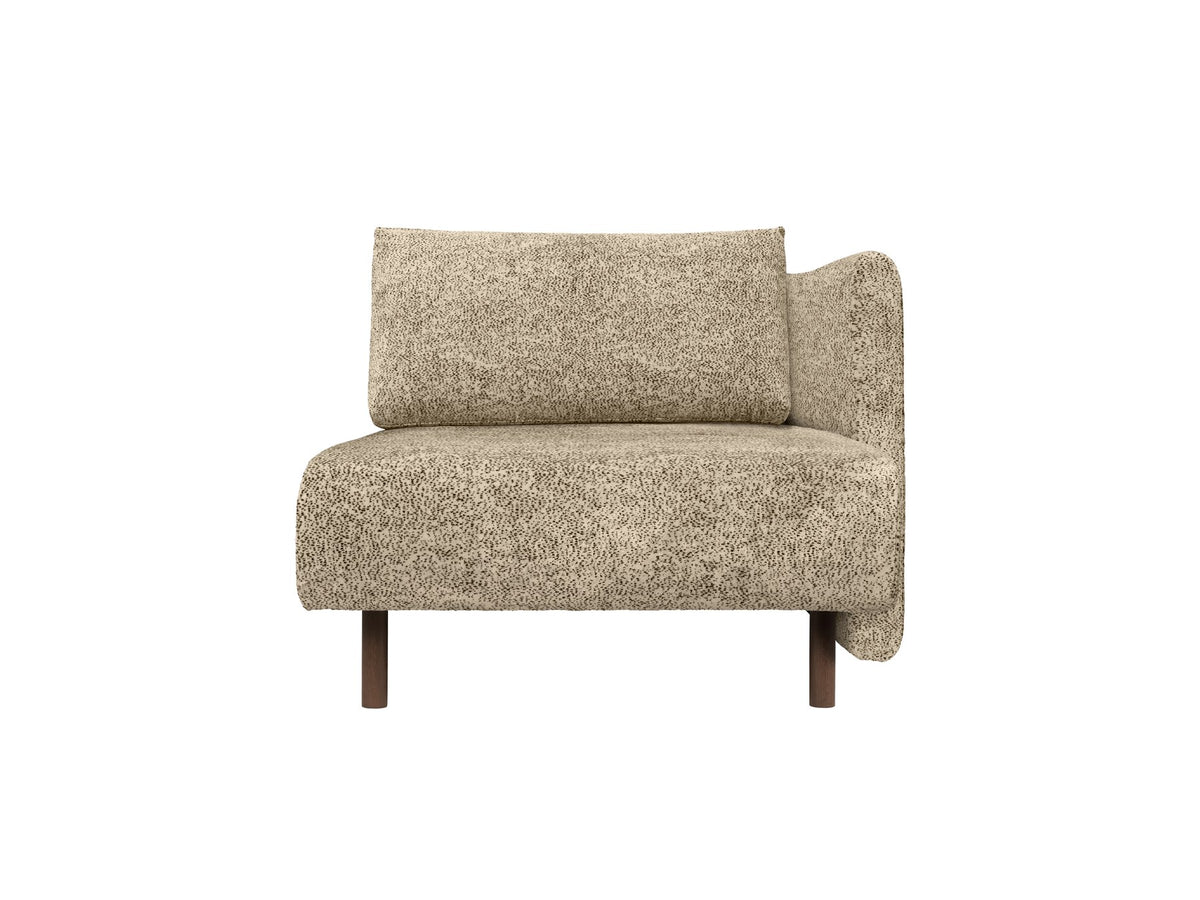 Dase Chaiselongue R Poppy Samt von Ferm Living: L-förmiges Sofa mit Samtbezug in Butter/Black, gepolsterten Beinen aus Massivbirke.