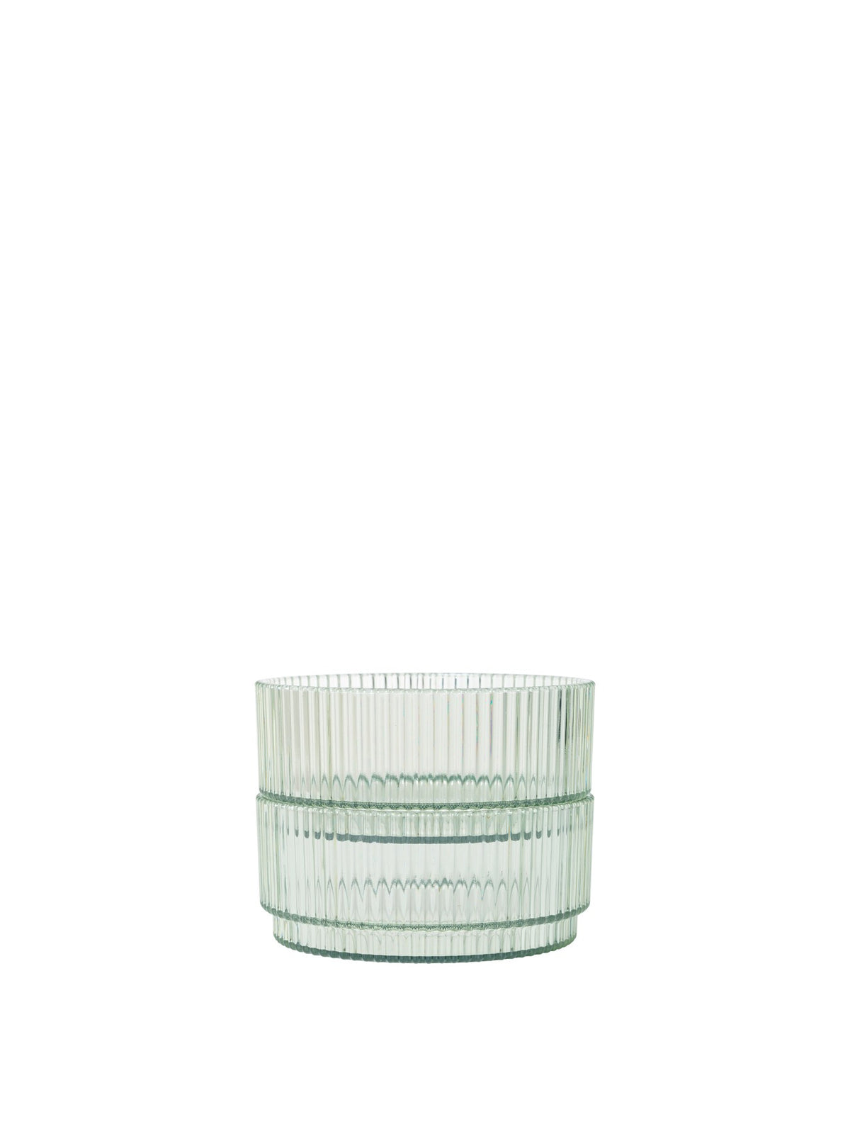 Zwei klare Ripple Kinder-Schalen aus Tritan-Kunststoff mit geriffelter Oberfläche und runder, geometrischer Form von Ferm Living.