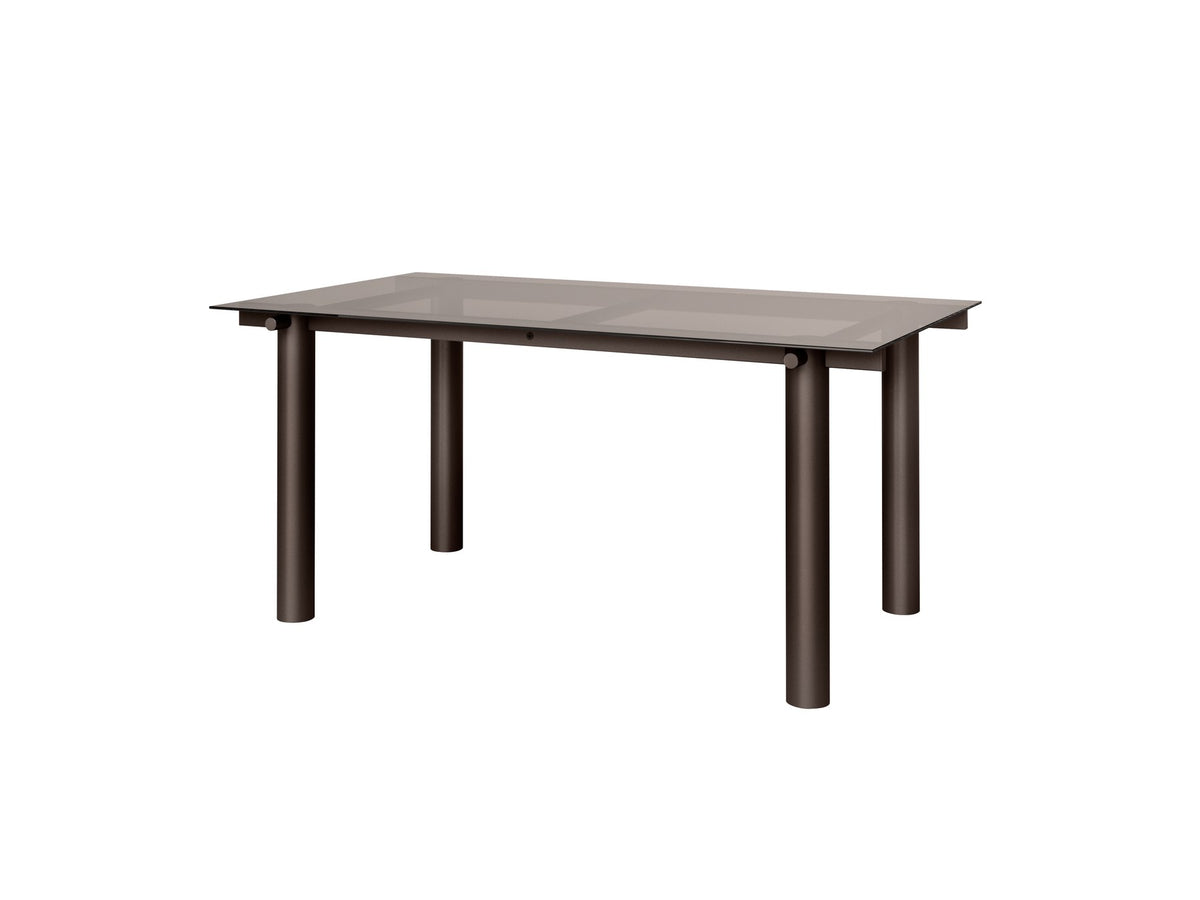 Esstisch Atura von Ferm Living mit Stahlgestell in Dunkelschokolade und Tischplatte aus dunkel getöntem Glas, Grösse 160 x 90 cm.