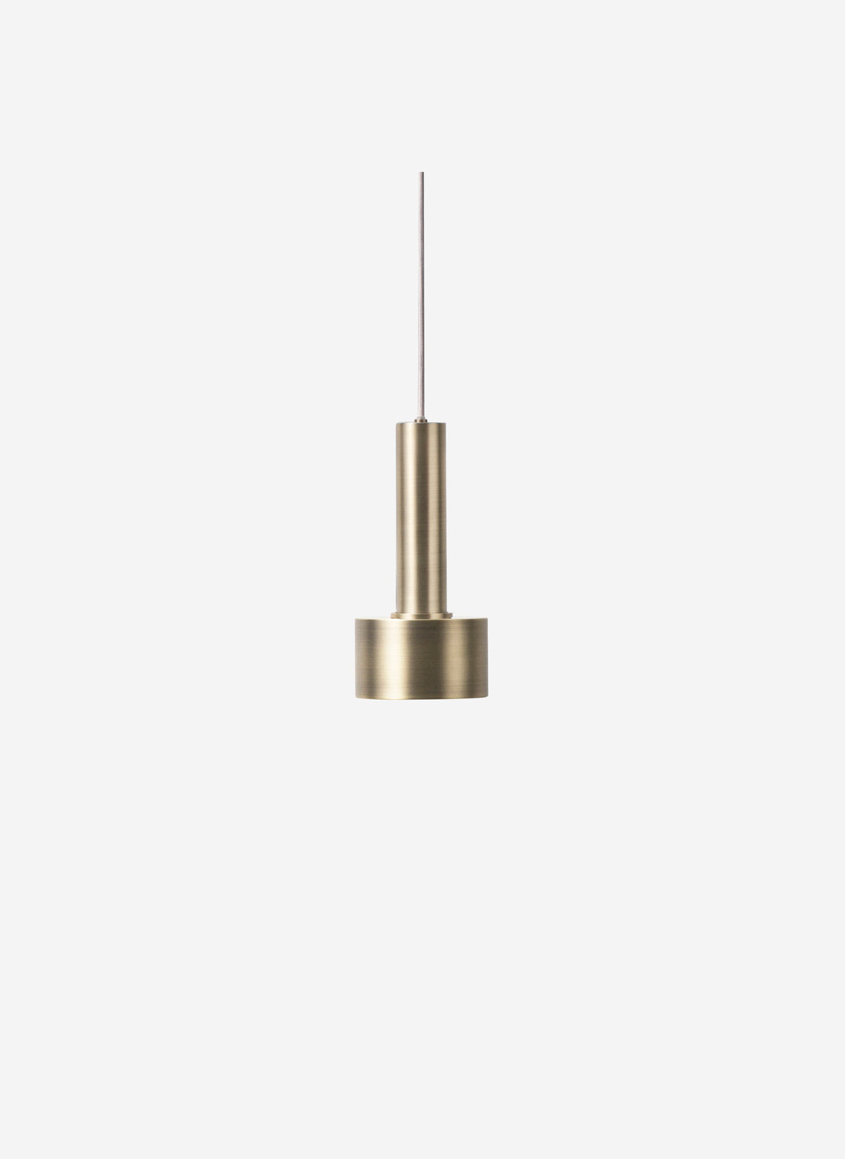 Collect Lampenschirm Disc Shade in Messing präsentiert im Onlineshop von KAQTU Design AG. Lampenschirm ist von Ferm Living