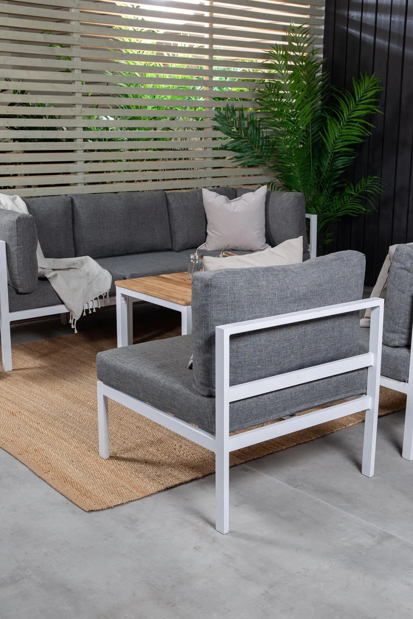 Luxuriöses Copacabana Sofa Set für stilvolle Outdoor-Oasen.