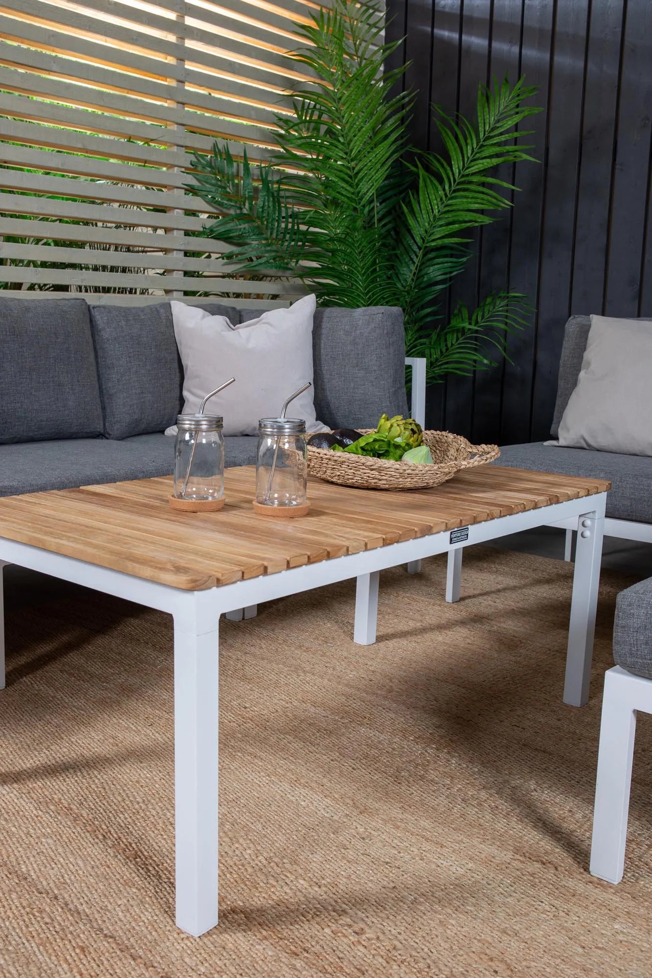 Modernes Copacabana Sofa Set von Venture Home für Gartenkomfort.