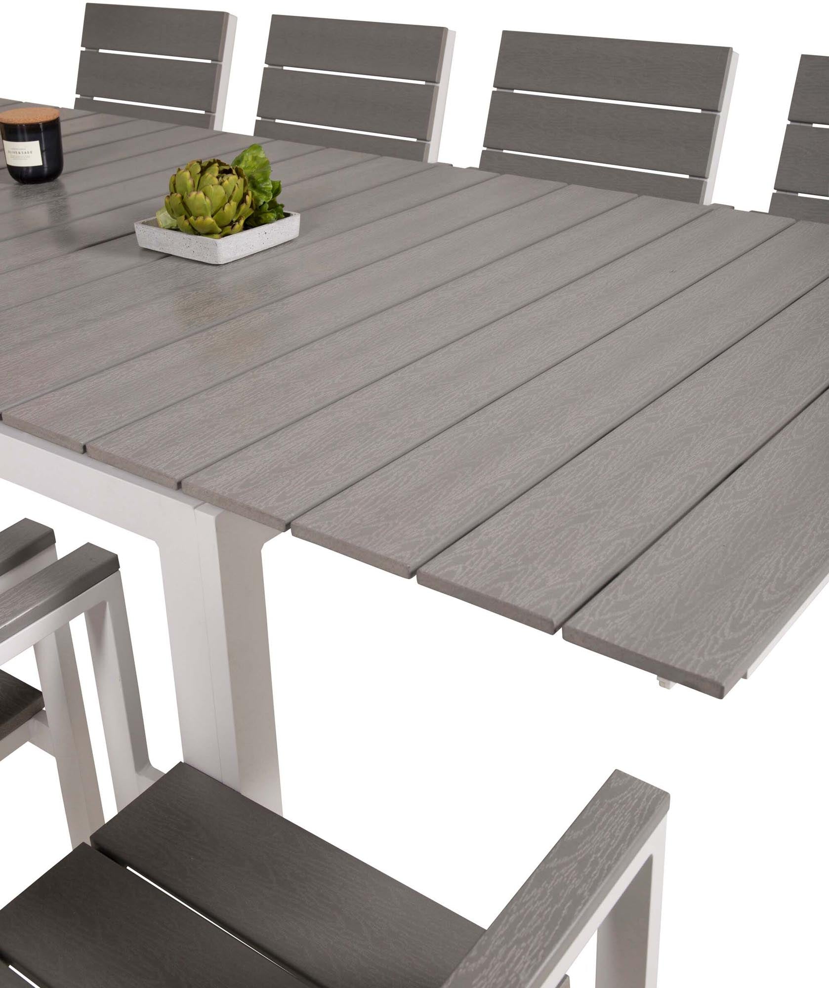 Entdecken Sie das vielseitige Levels Outdoor-Tischset von Venture Home – ideal für gesellige Abende im Freien mit Platz für bis zu 8 Personen.