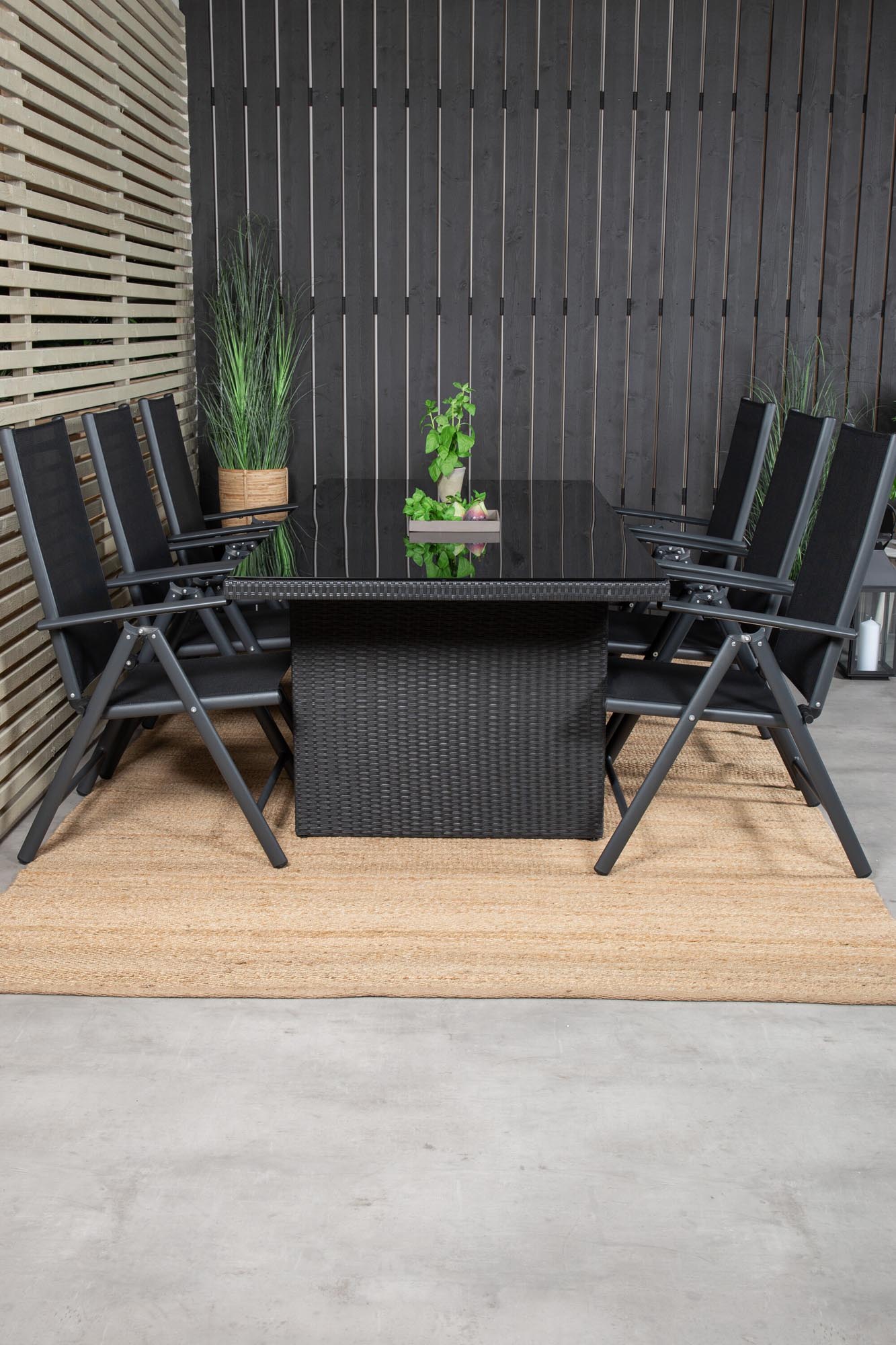Padova Outdoor-Tischset + Break 200cm/6St. in Schwarz präsentiert im Onlineshop von KAQTU Design AG. Gartentischset ist von Venture Home