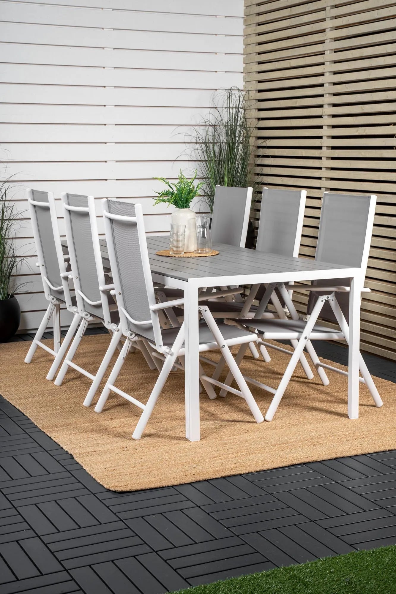 Elegantes Gartenset: 205cm Tisch & 6 Stühle, langlebig & bequem, ideal für gesellige Runden im Freien.