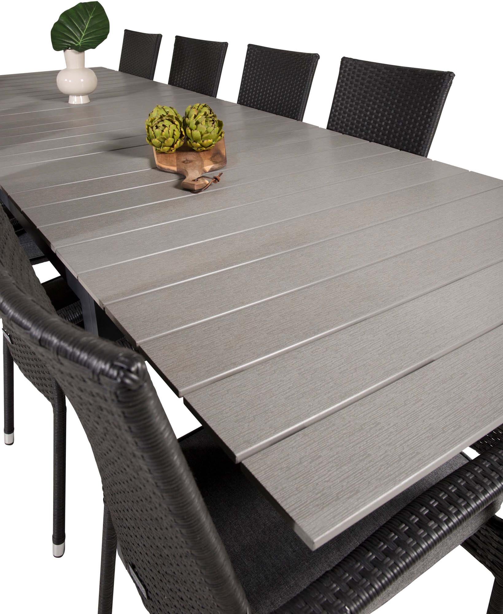 Levels Outdoor-Tischset + Anna 224cm/8St. in Schwarz präsentiert im Onlineshop von KAQTU Design AG. Gartentischset ist von Venture Home
