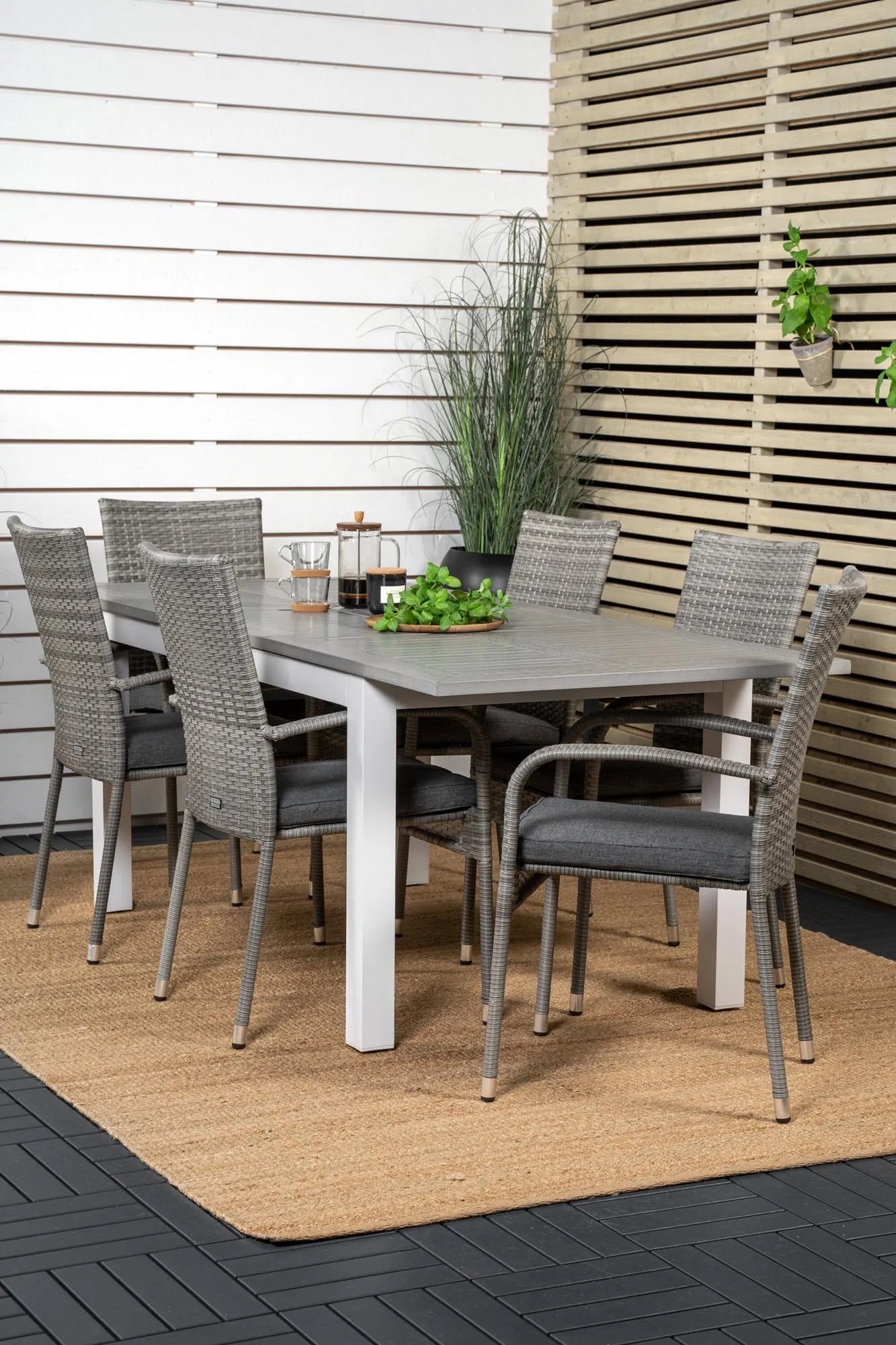 Venture Home Albany: Flexibles Outdoor-Set für 6, erweiterbar.