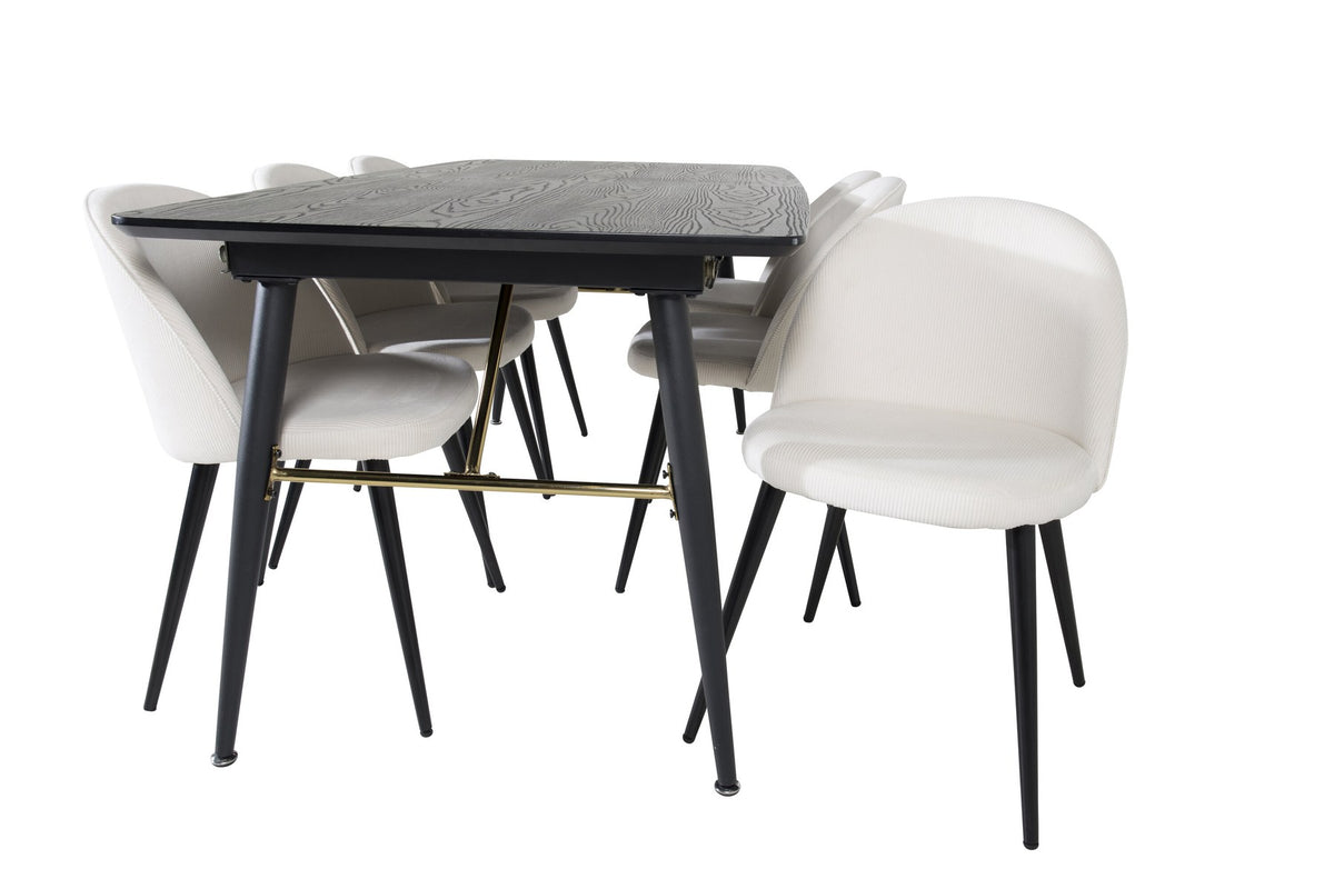 Rechteckiger Esstisch mit schwarzer MDF-Platte und Stahlbeinen, daneben zwei gepolsterte Esszimmerstühle in Creme mit Stahlgestell.