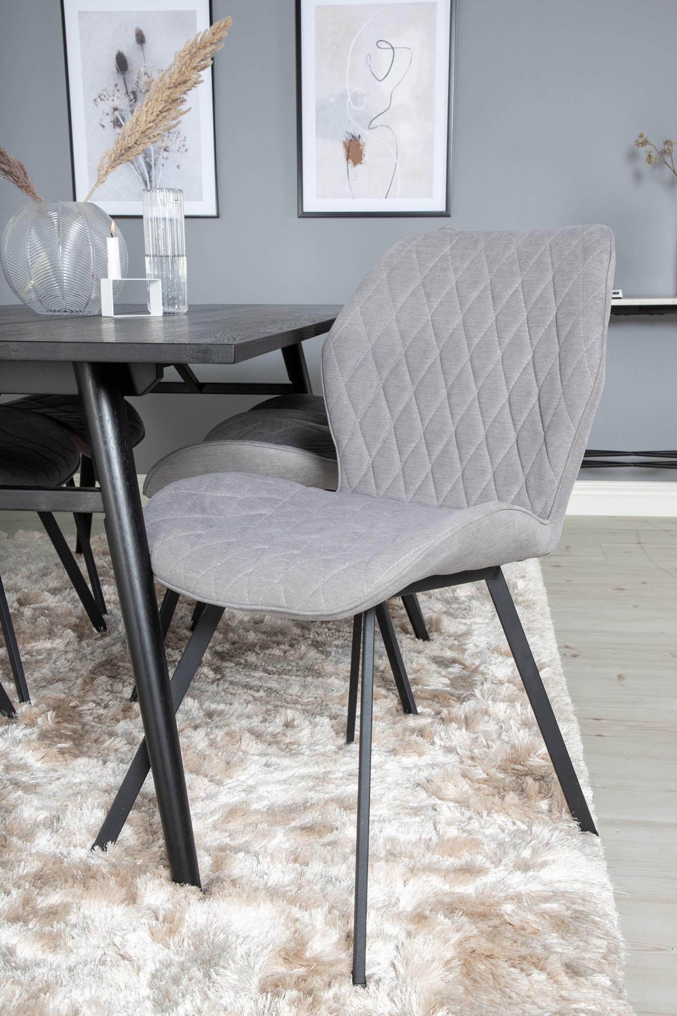 Sleek Esszimmerset ausziehbar + Gemma 195cm/6St. in Schwarzgrau präsentiert im Onlineshop von KAQTU Design AG. Esszimmerset ist von Venture Home