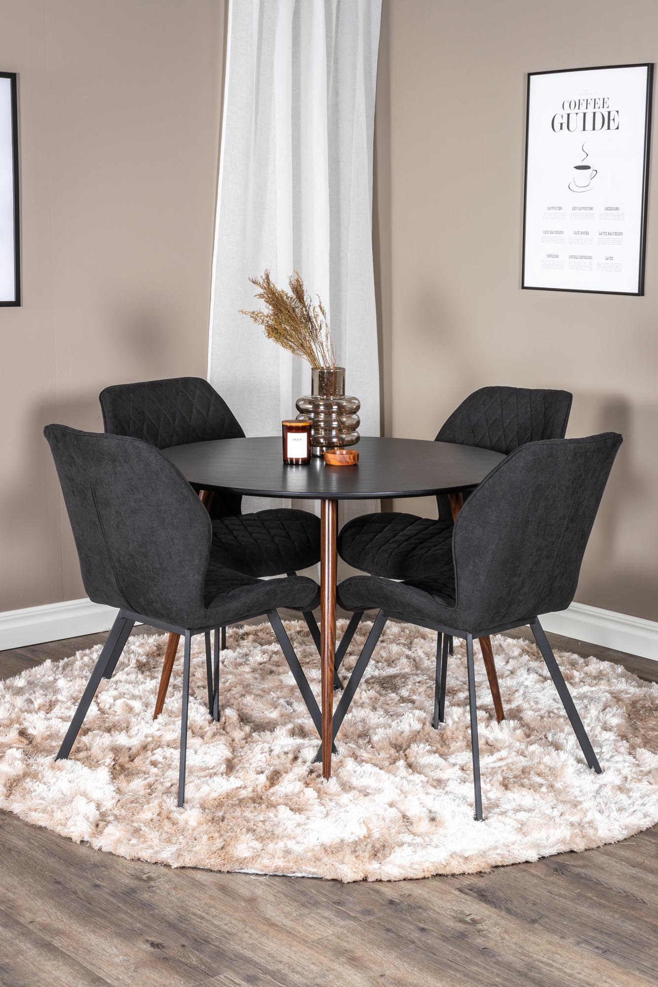 Plaza Esszimmerset + Gemma ⌀100cm/4St. in Schwarz / Braun präsentiert im Onlineshop von KAQTU Design AG. Esszimmerset ist von Venture Home
